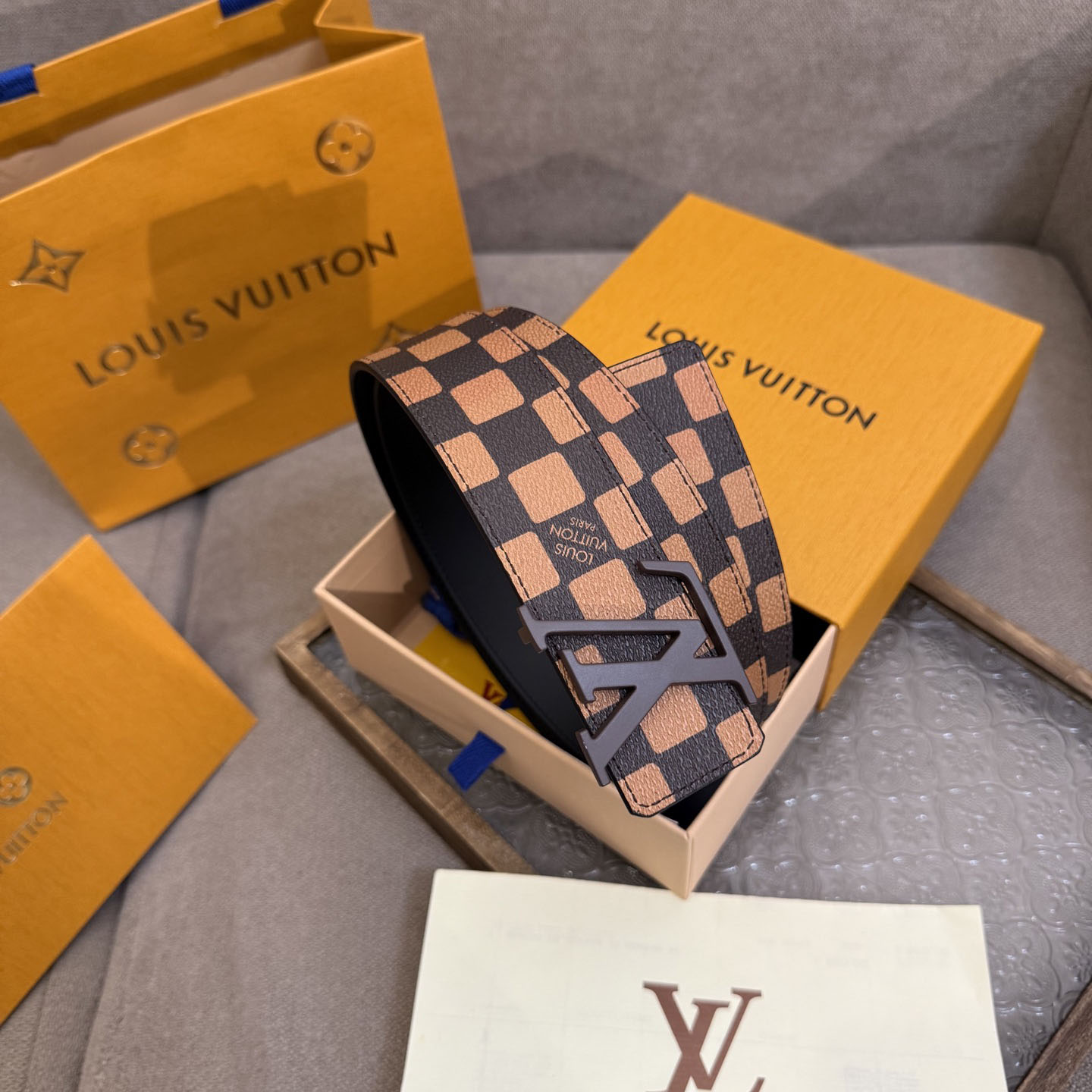 Louis Vuitton 40mm Reversible Belt  - DopestKickz