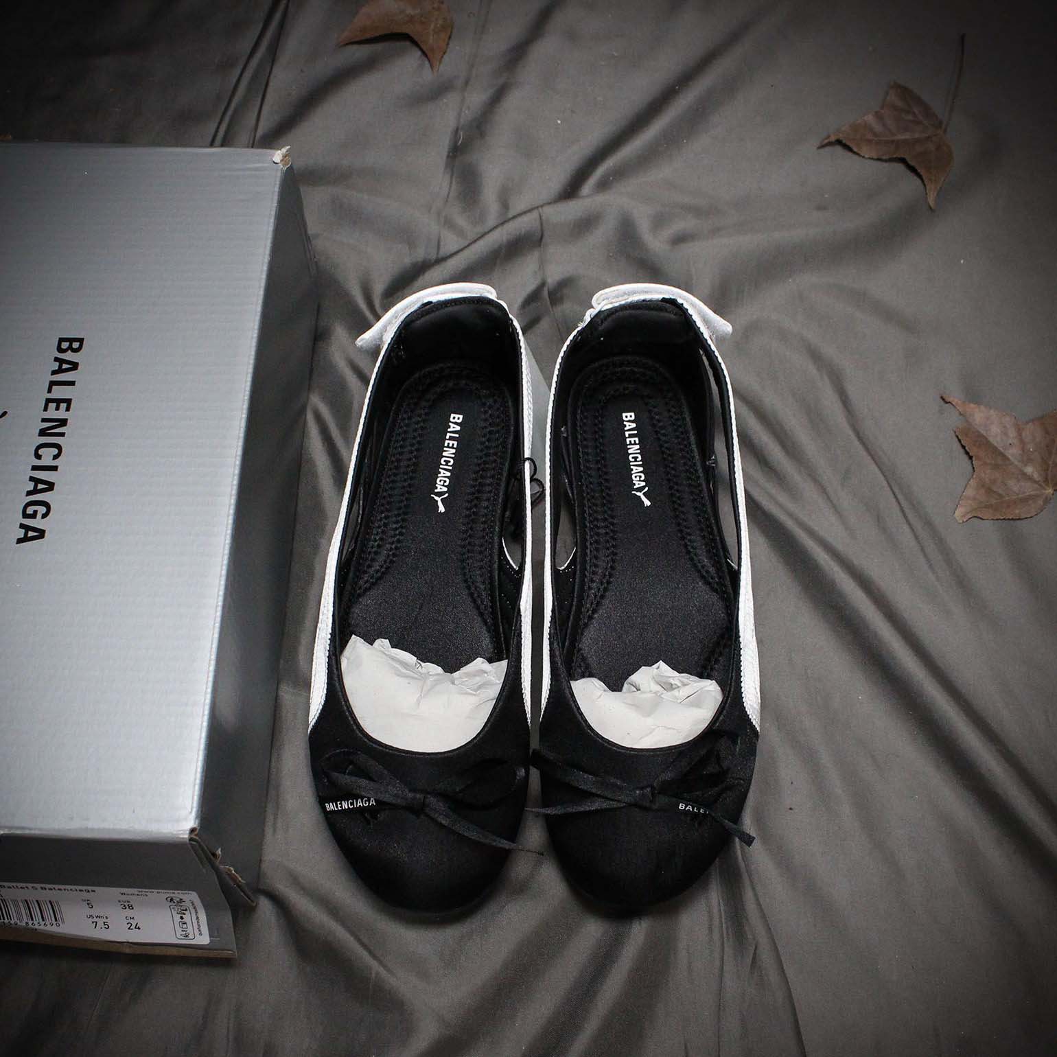 Balenciaga Speedcat Ballet Satin Balenciaga in black and white satin - DopestKickz