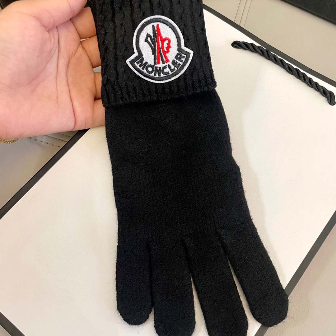 Moncler Gloves  - DopestKickz