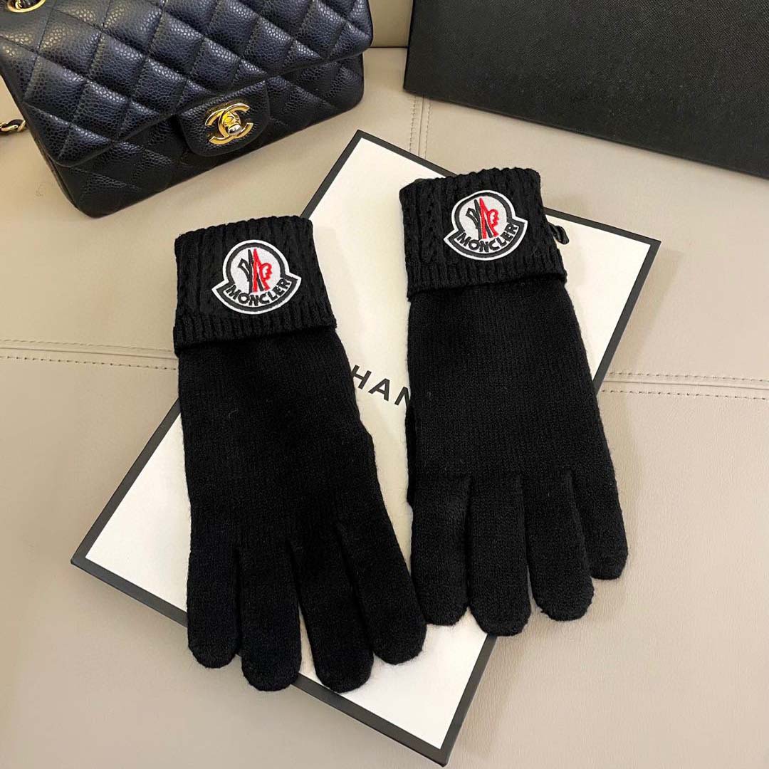 Moncler Gloves  - DopestKickz