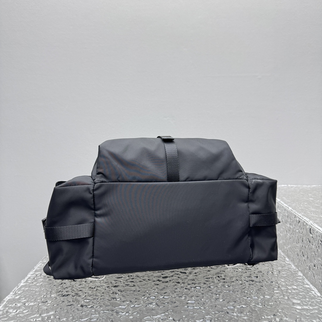 Prada Explore Re-Nylon And Leather Backpack - DopestKickz