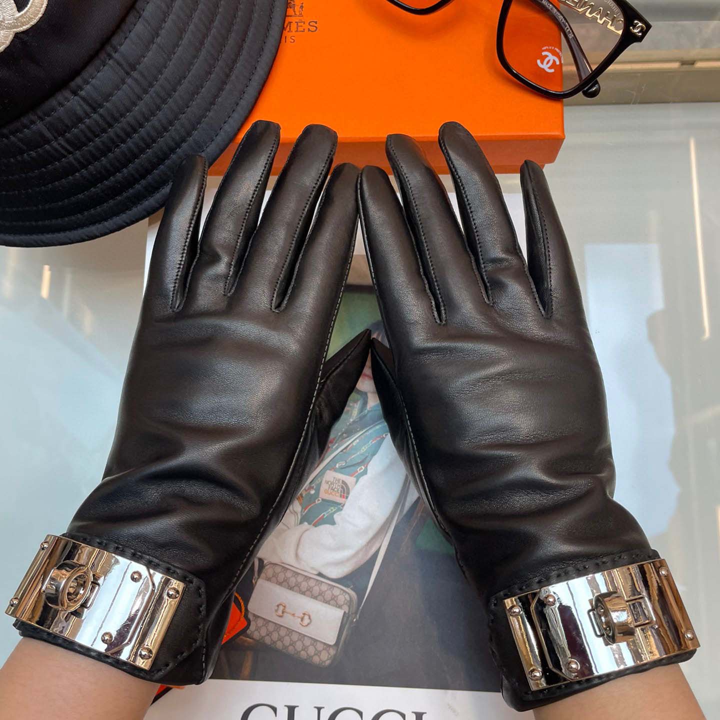 Hermes Women's Gloves  - DopestKickz