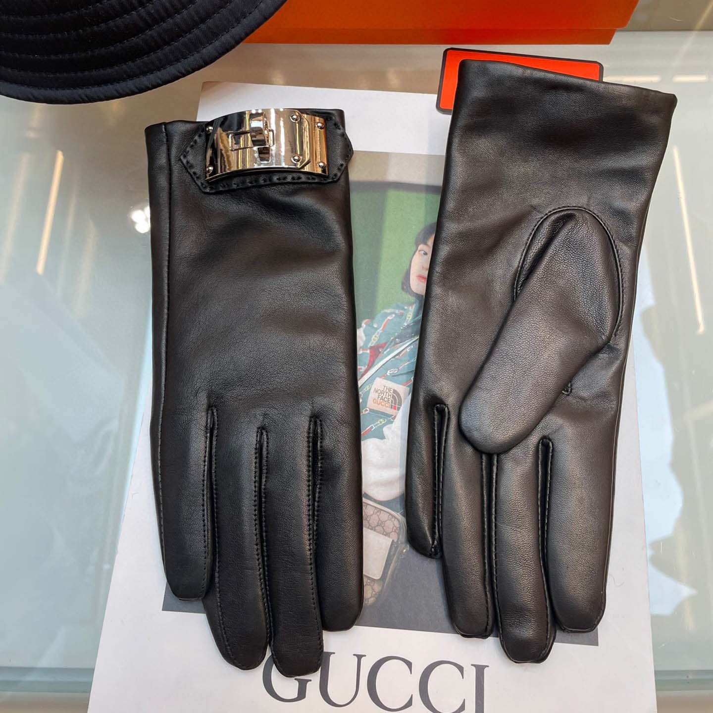 Hermes Women's Gloves  - DopestKickz