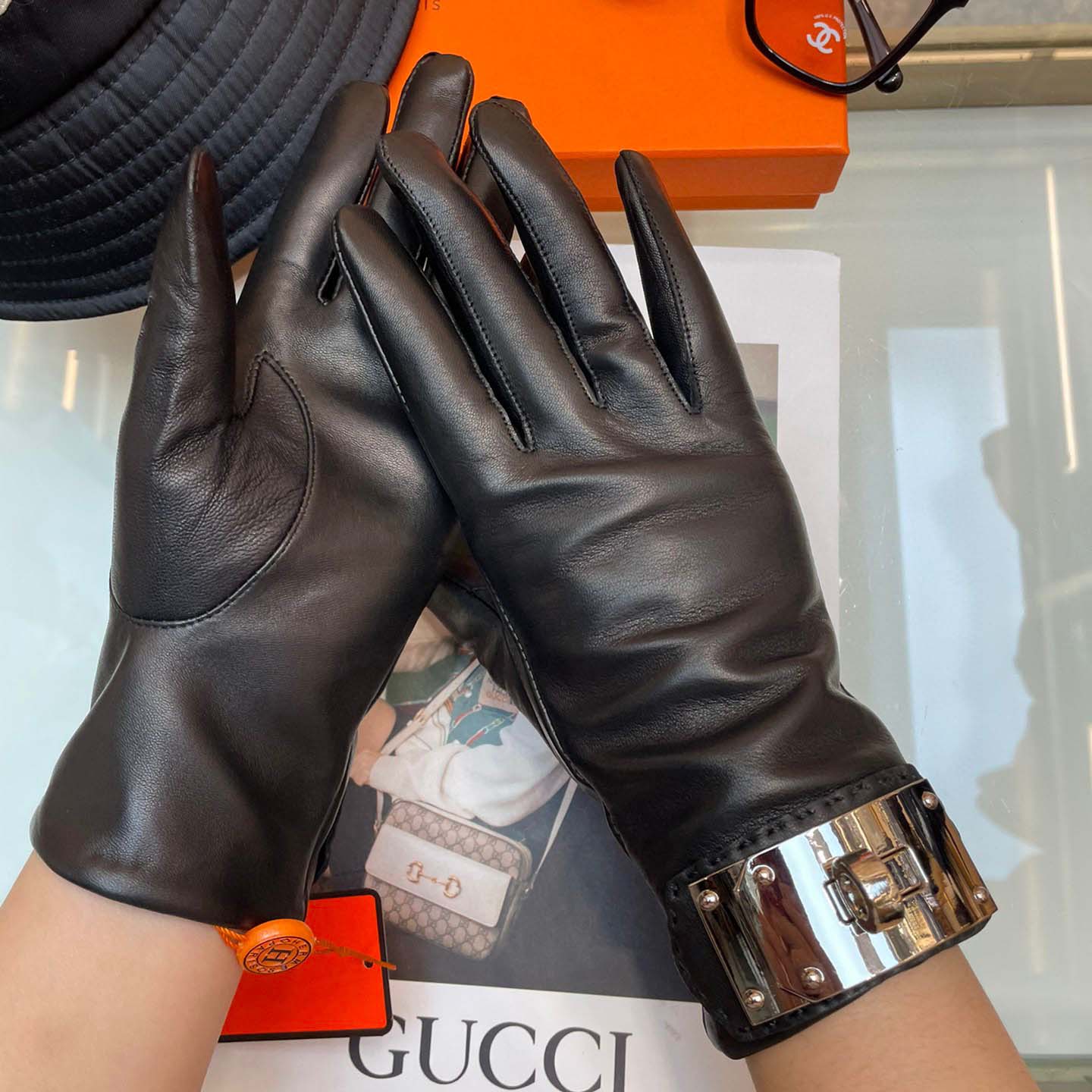 Hermes Women's Gloves  - DopestKickz