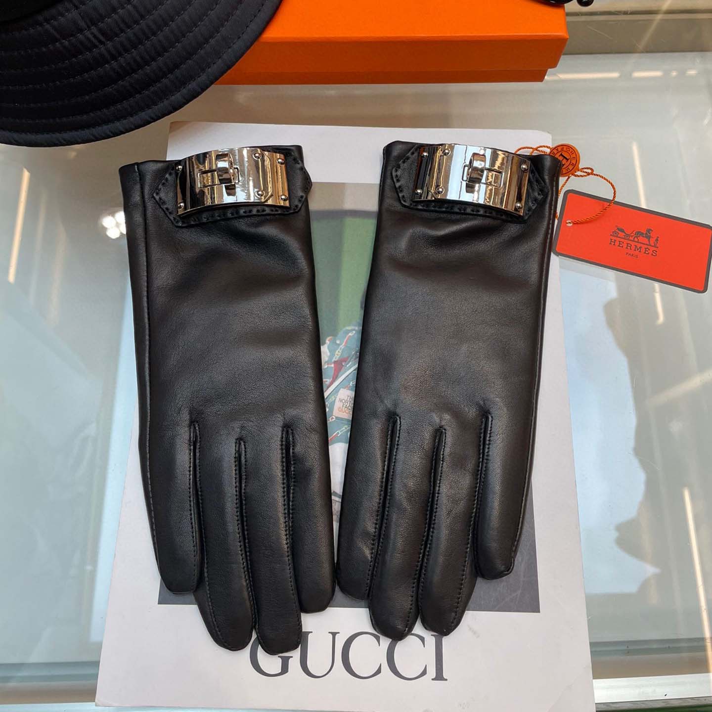 Hermes Women's Gloves  - DopestKickz