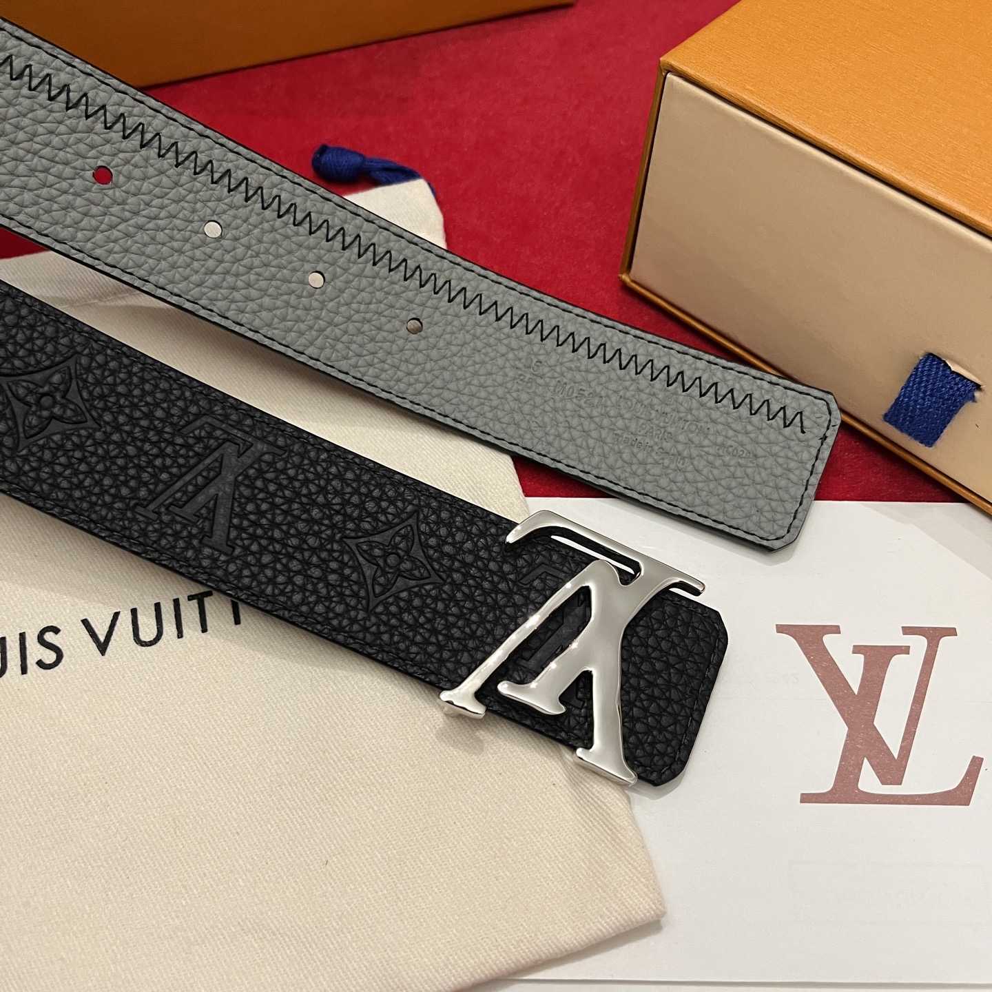 Louis Vuitton 40mm Reversible Belt  - DopestKickz