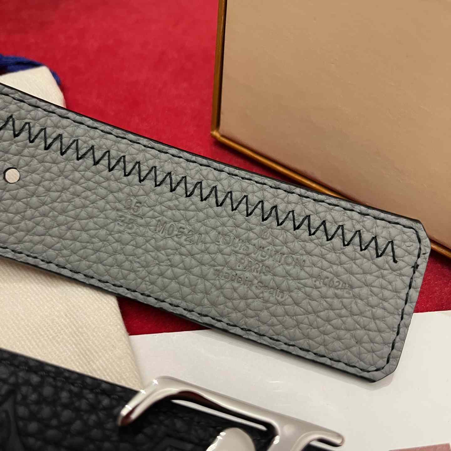 Louis Vuitton 40mm Reversible Belt  - DopestKickz