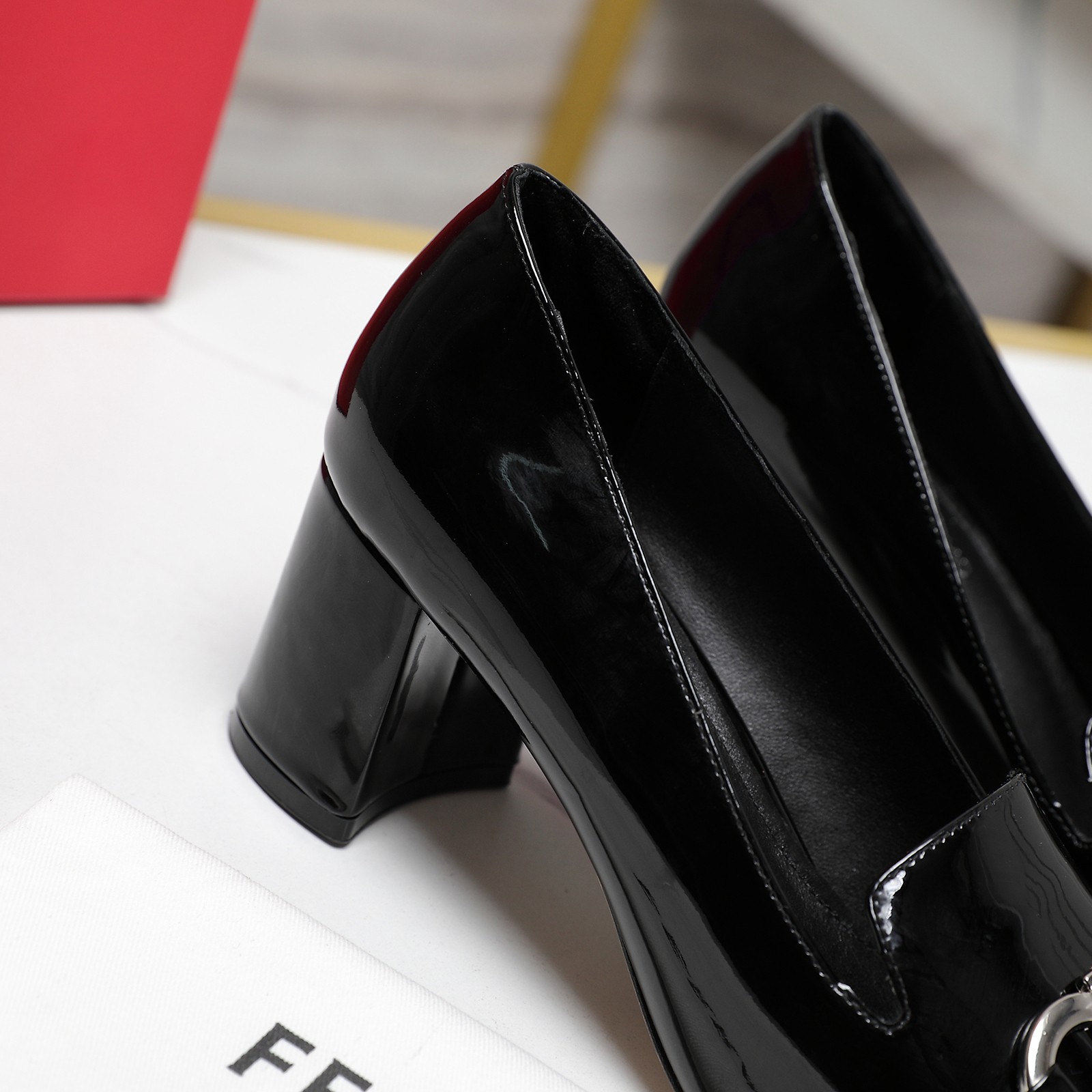 Ferragamo Black Leather Pump   6cm - DopestKickz