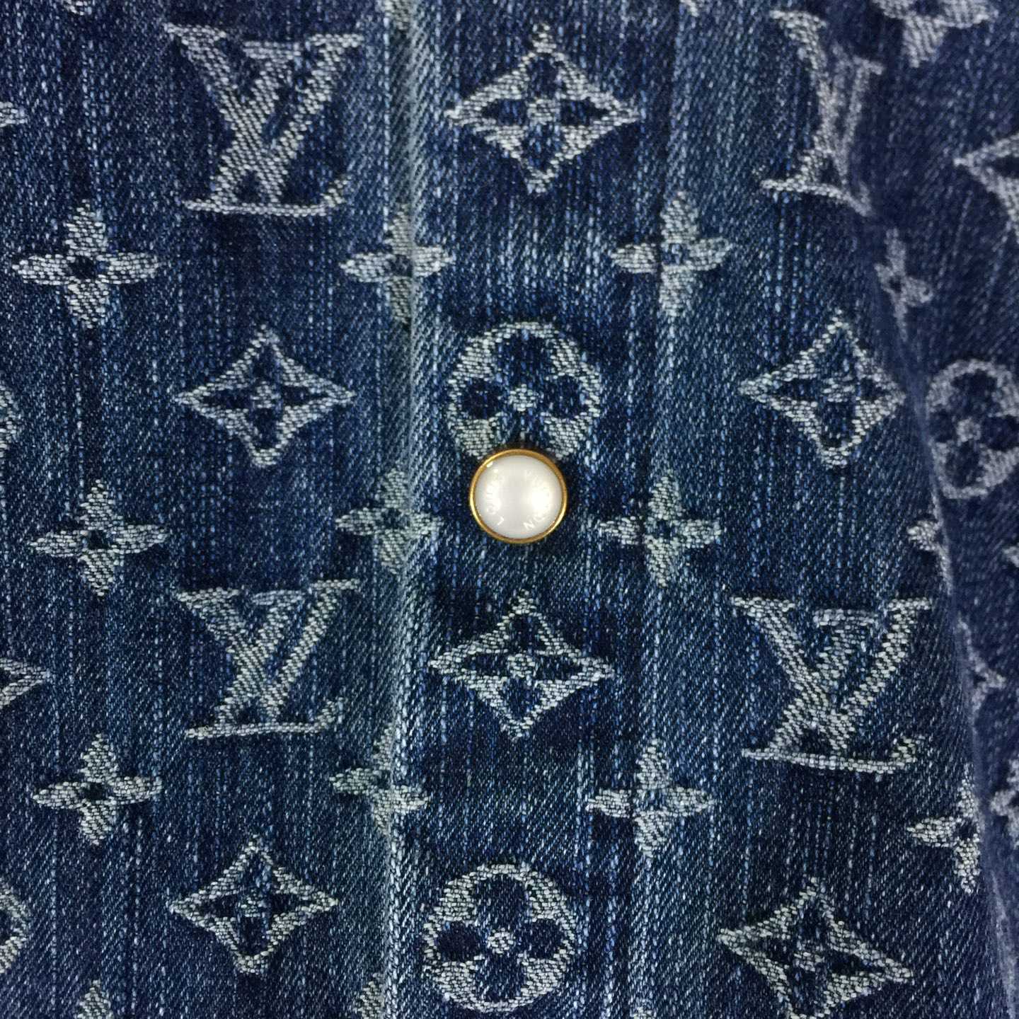 Louis Vuitton Monogram Denim Shirt   1AI195 - DopestKickz