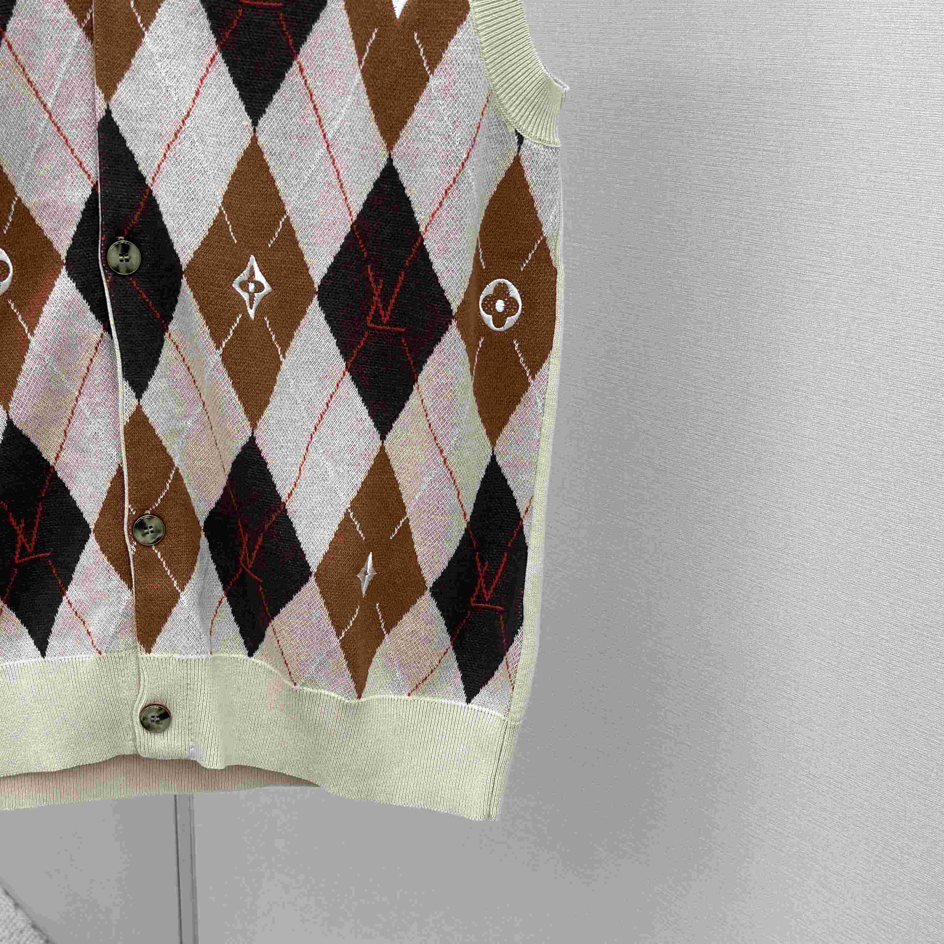 Louis Vuitton Argyle Intarsia Cardigan Vest   1AIMDG - DopestKickz