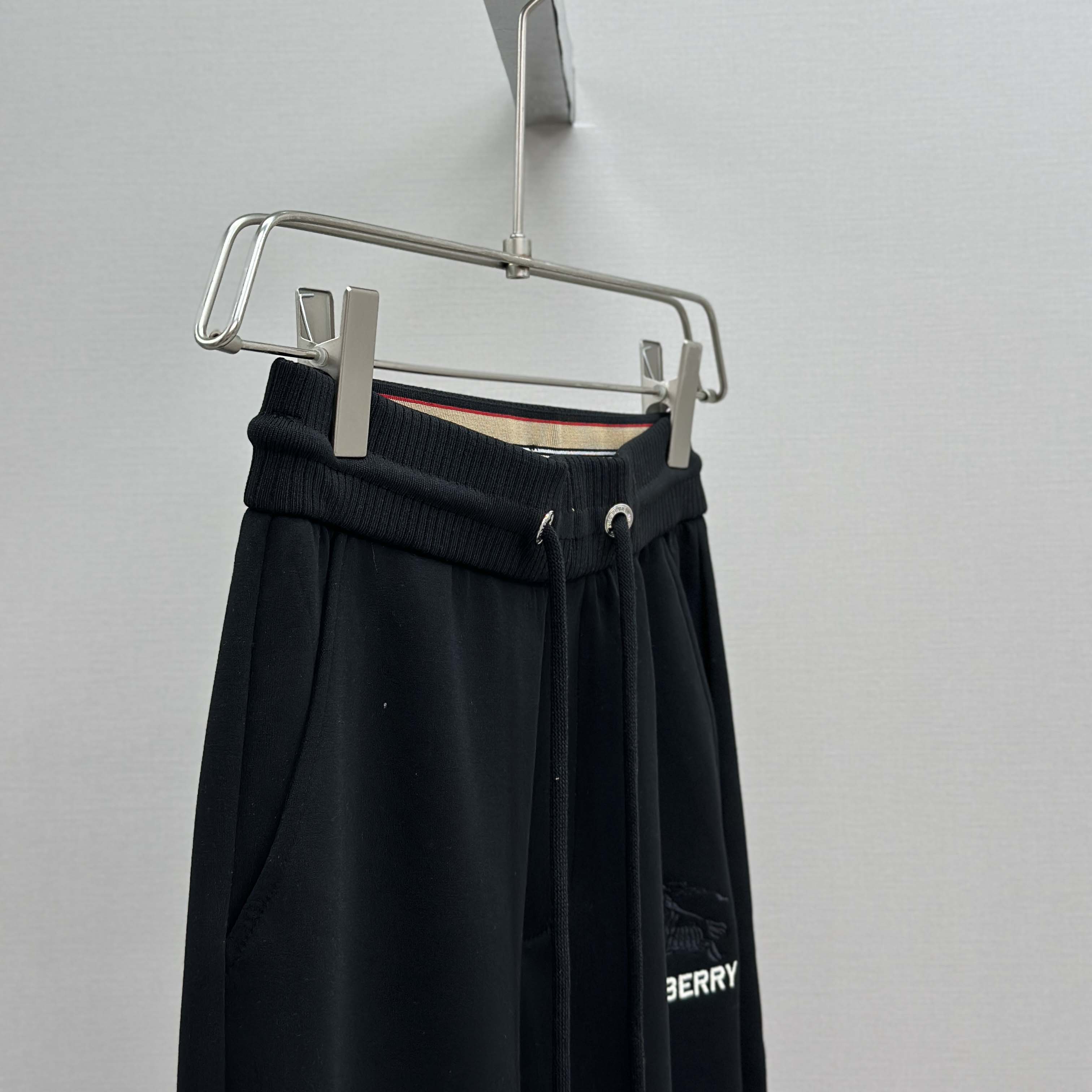 Burberry Black Cotton Pants - DopestKickz