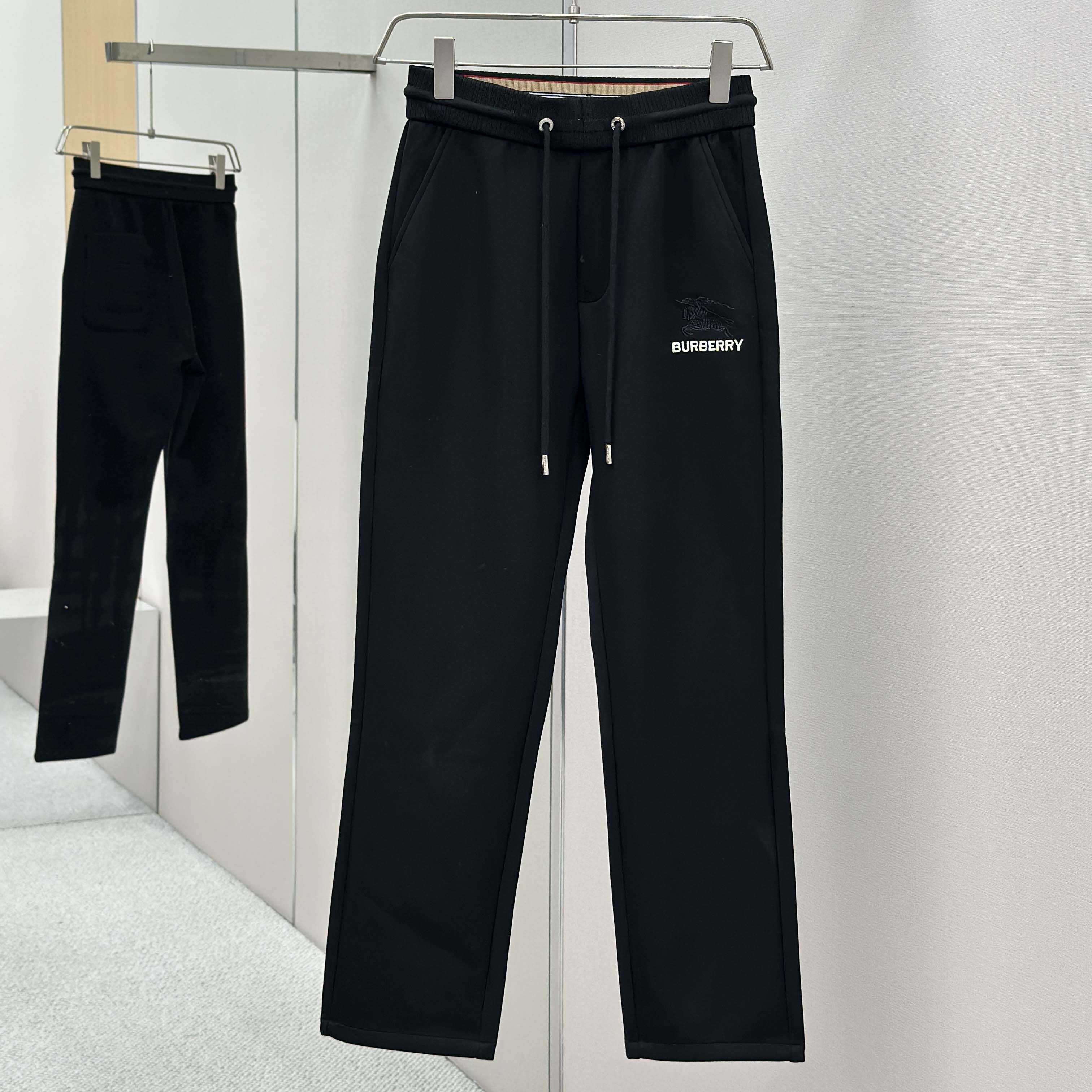 Burberry Black Cotton Pants - DopestKickz