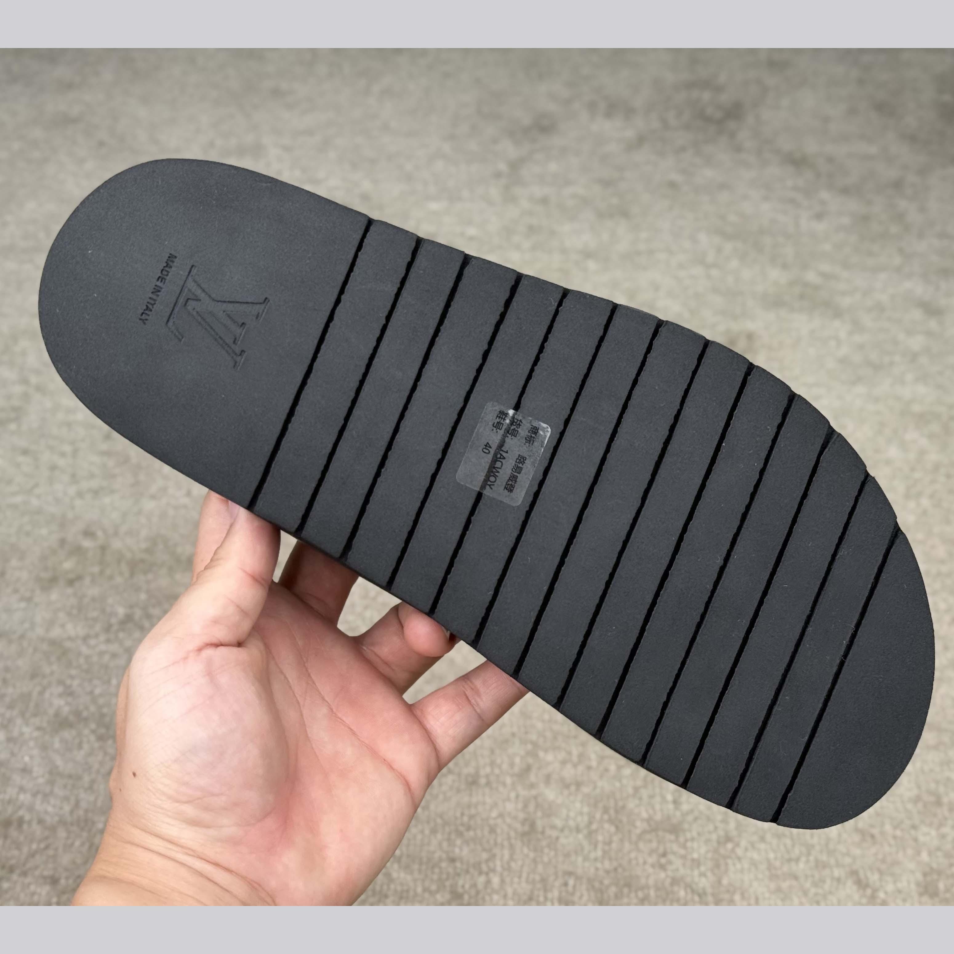 Louis Vuitton LV Oasis Mule    - DopestKickz