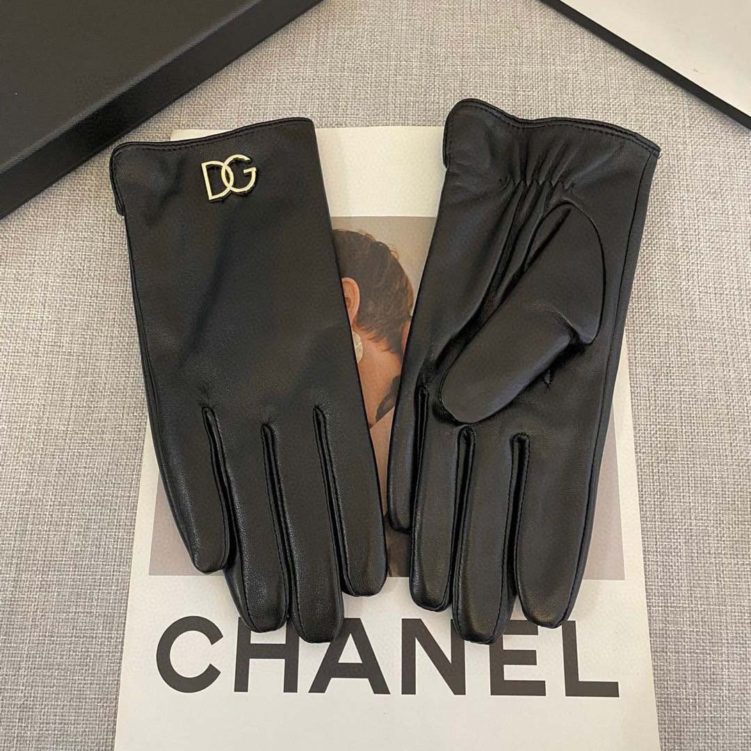 Dolce & Gabbana Women's Gloves  - DopestKickz