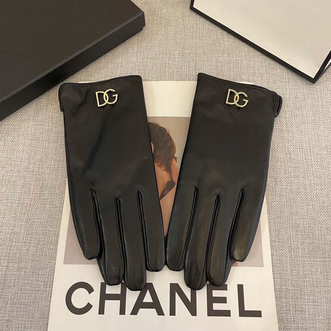 Dolce & Gabbana Women's Gloves  - DopestKickz