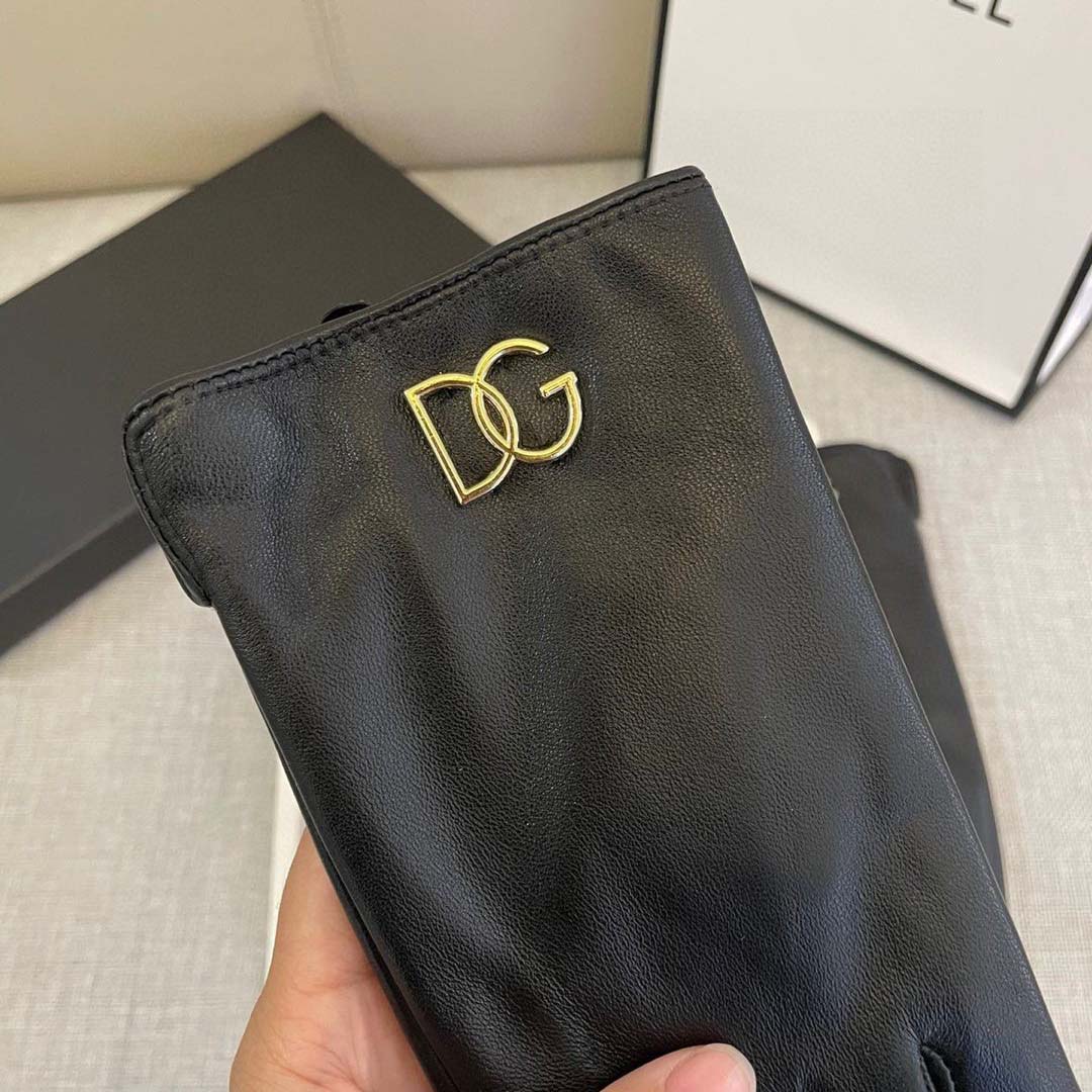 Dolce & Gabbana Women's Gloves  - DopestKickz