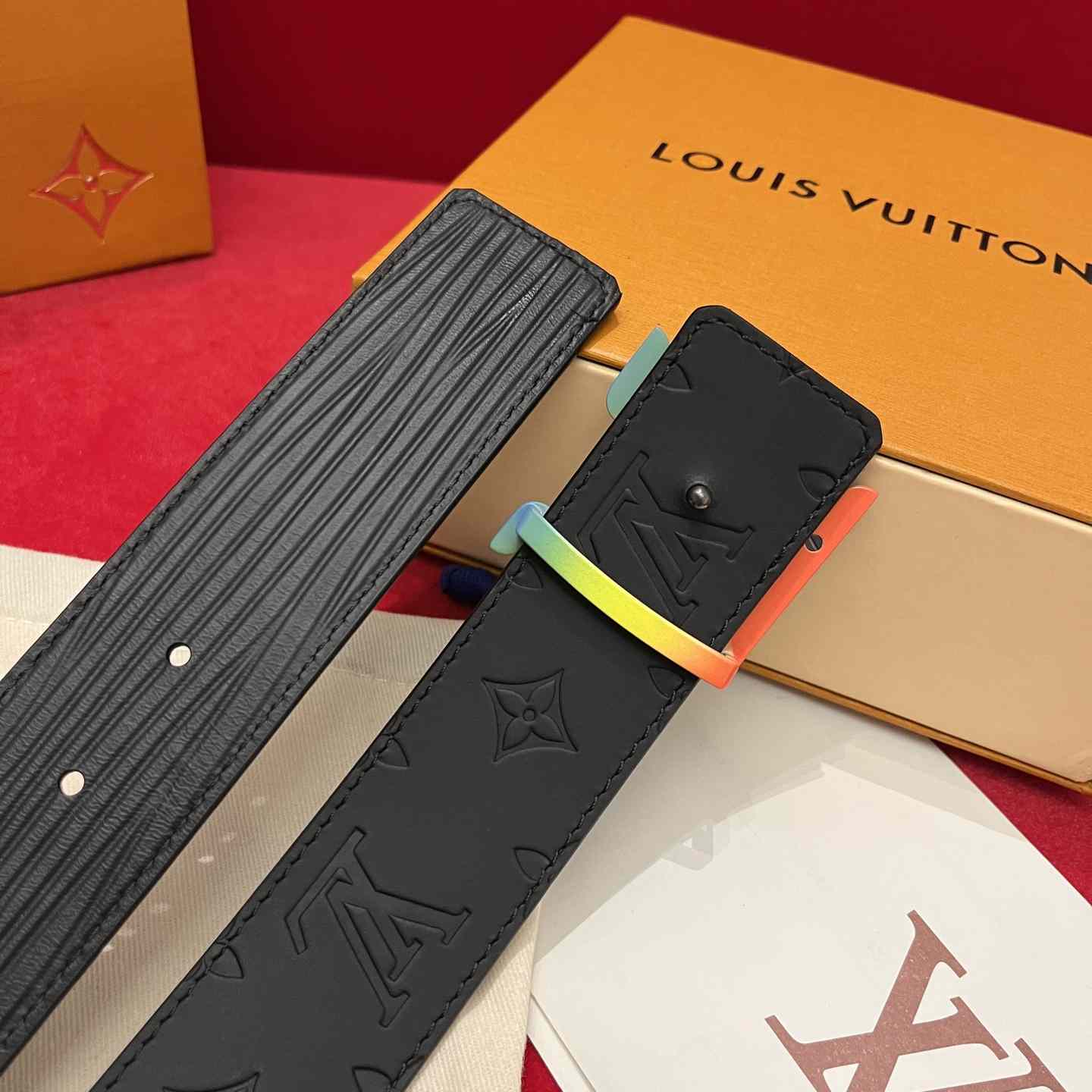 Louis Vuitton Reversible Belt  4cm - DopestKickz