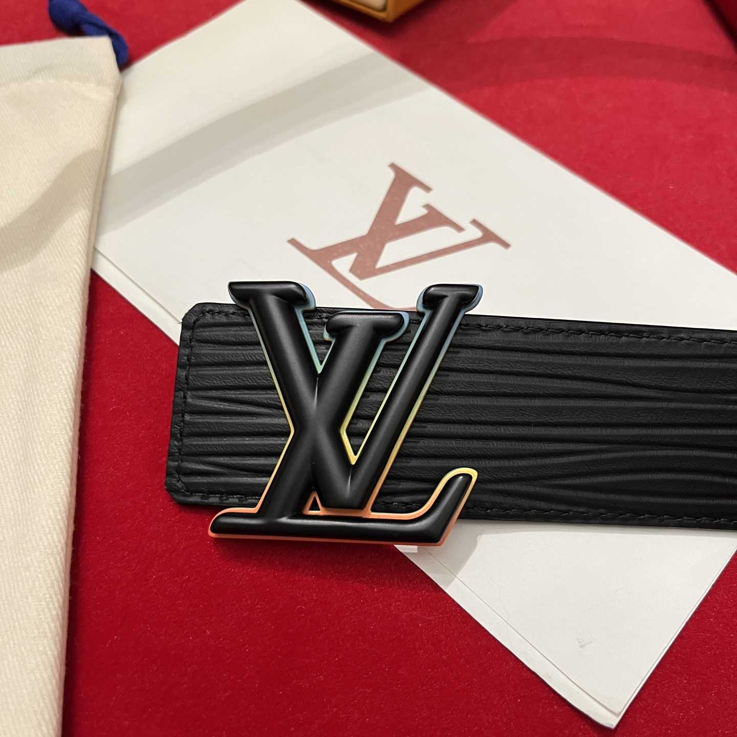 Louis Vuitton Reversible Belt  4cm - DopestKickz