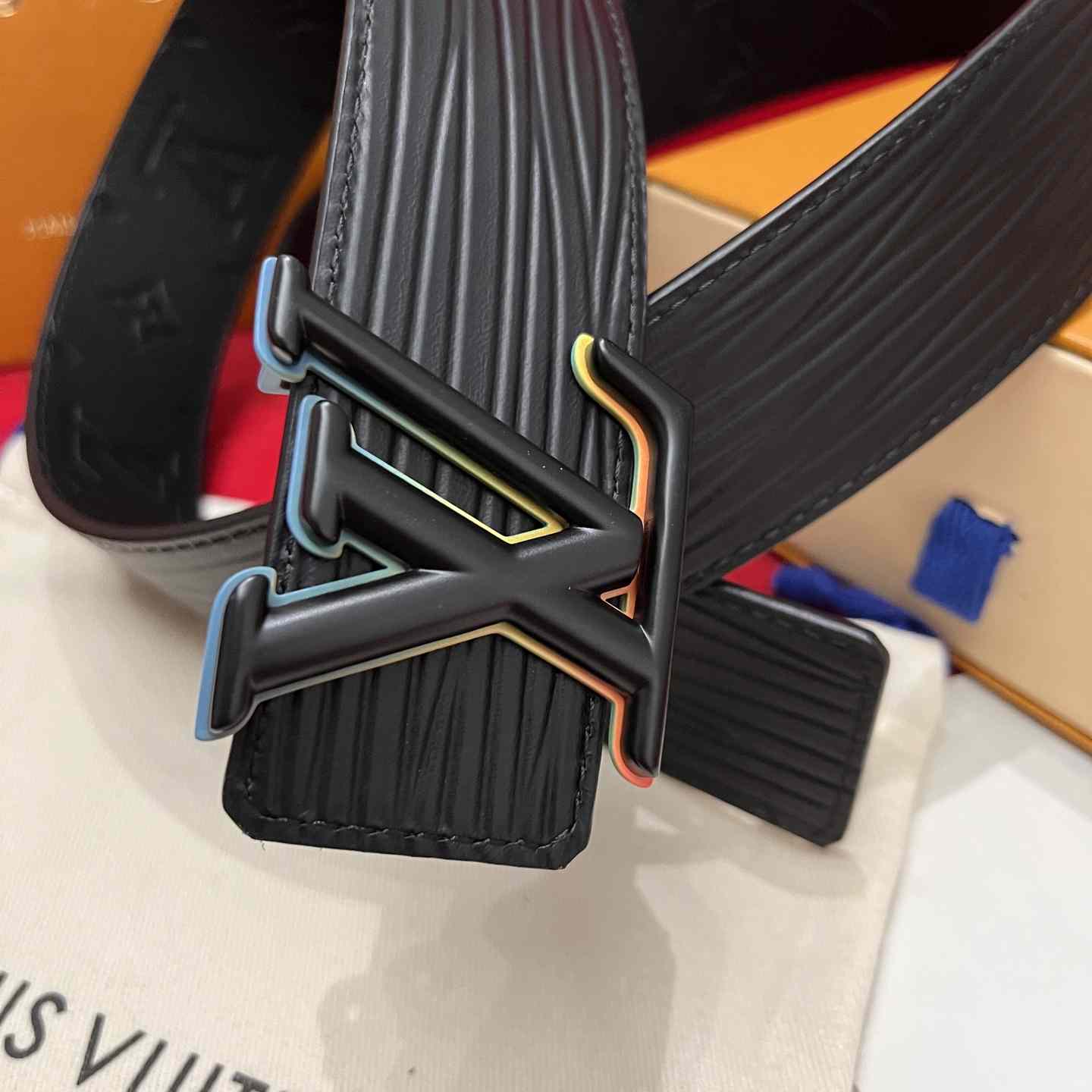 Louis Vuitton Reversible Belt  4cm - DopestKickz