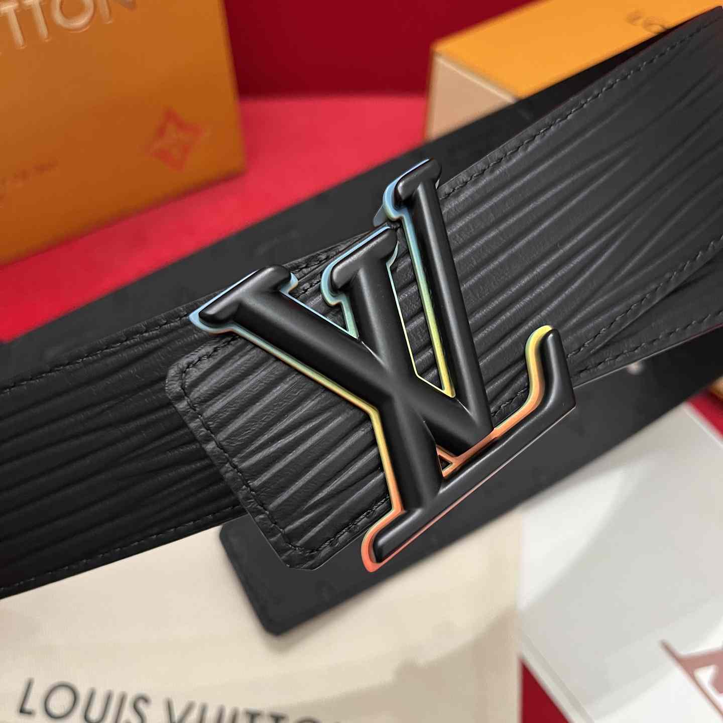 Louis Vuitton Reversible Belt  4cm - DopestKickz