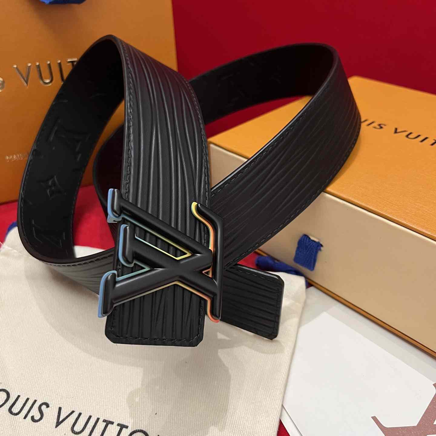 Louis Vuitton Reversible Belt  4cm - DopestKickz