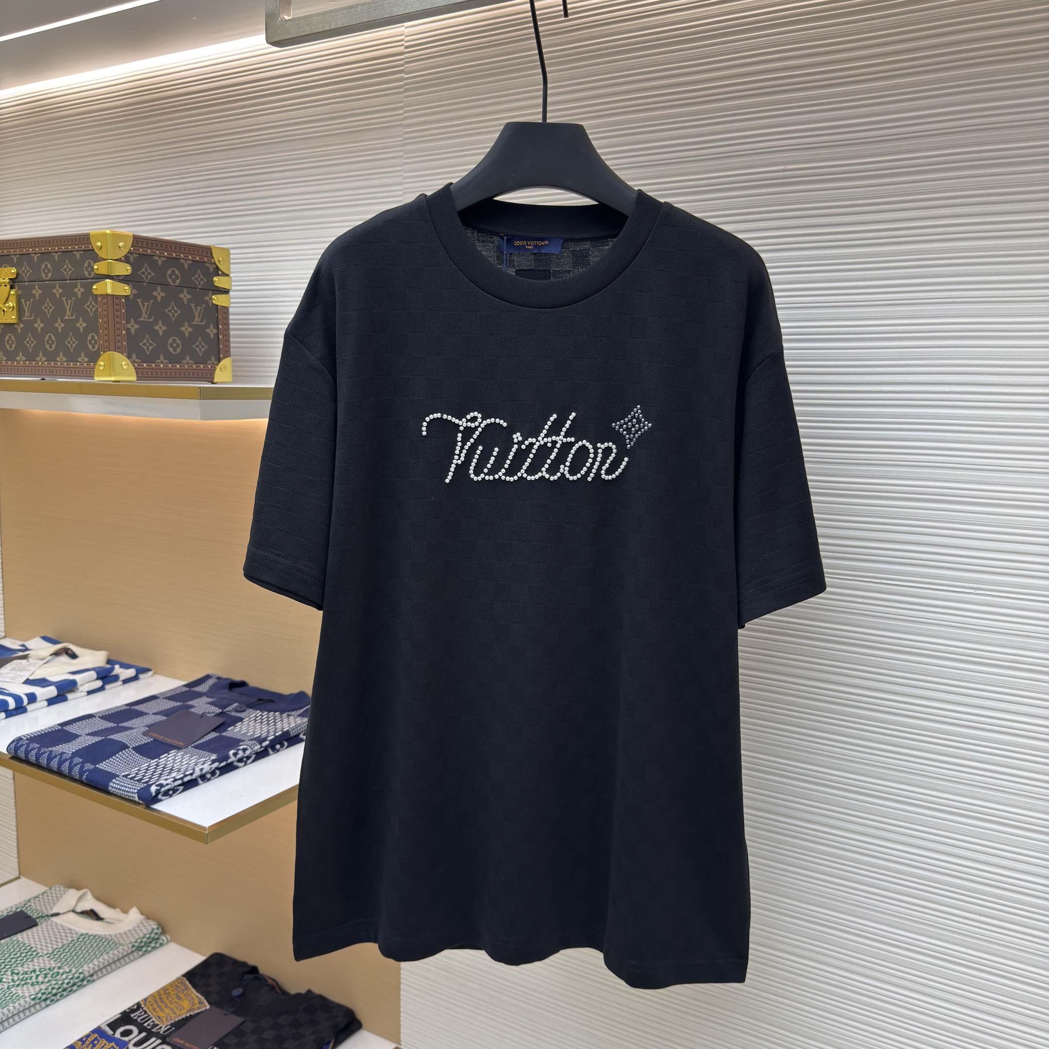 Louis Vuitton Signature Embellished T-Shirt   1AIMLZ - DopestKickz