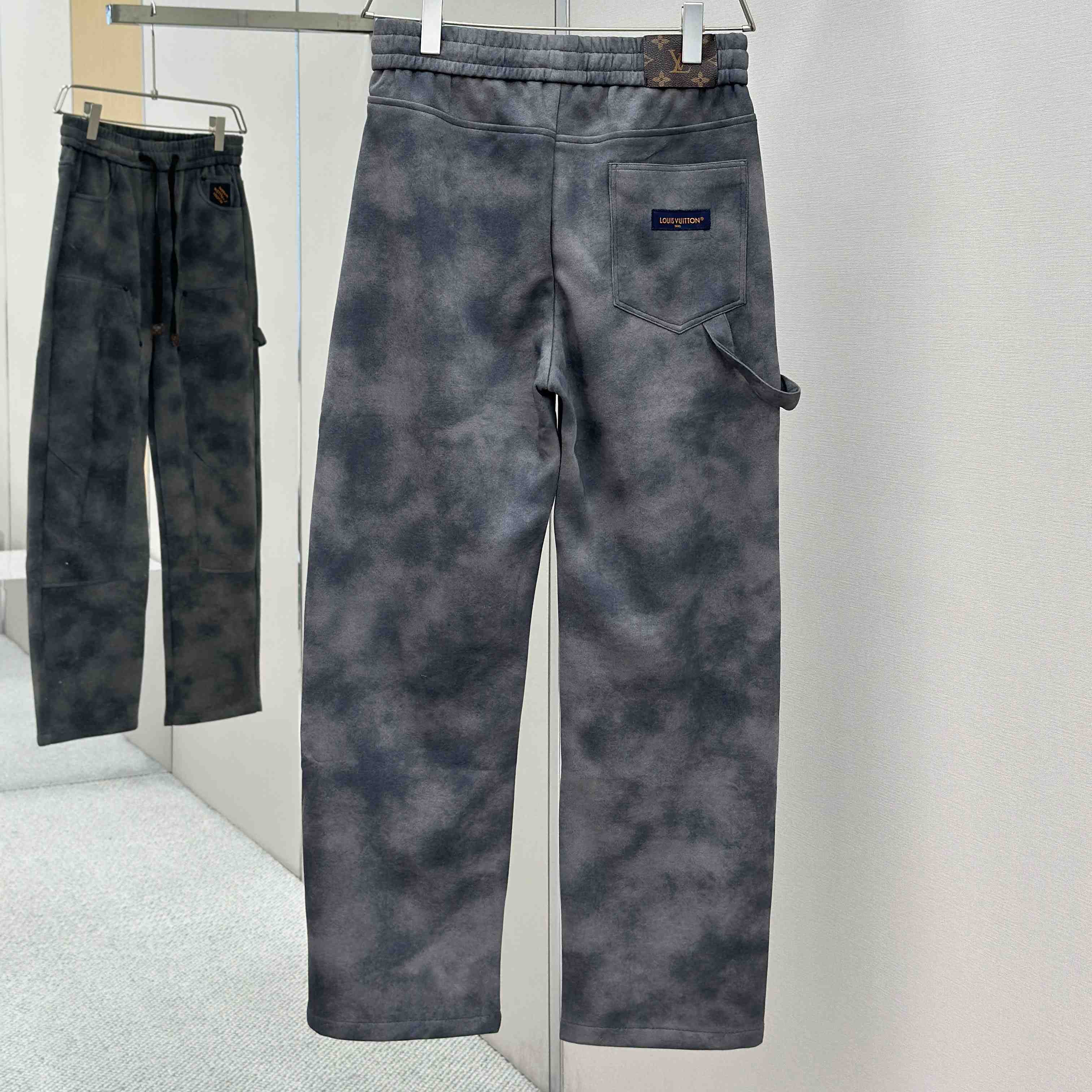 Louis Vuitton Cotton Pants - DopestKickz