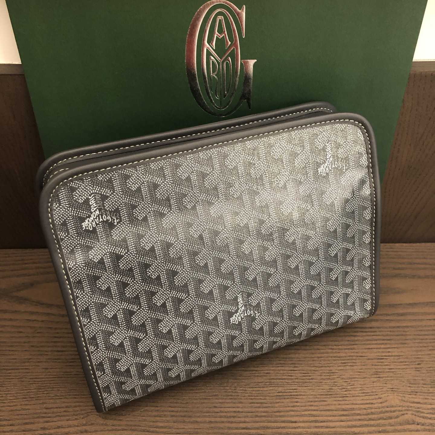 Goyard Jouvence MM Toiletry Bag - DopestKickz