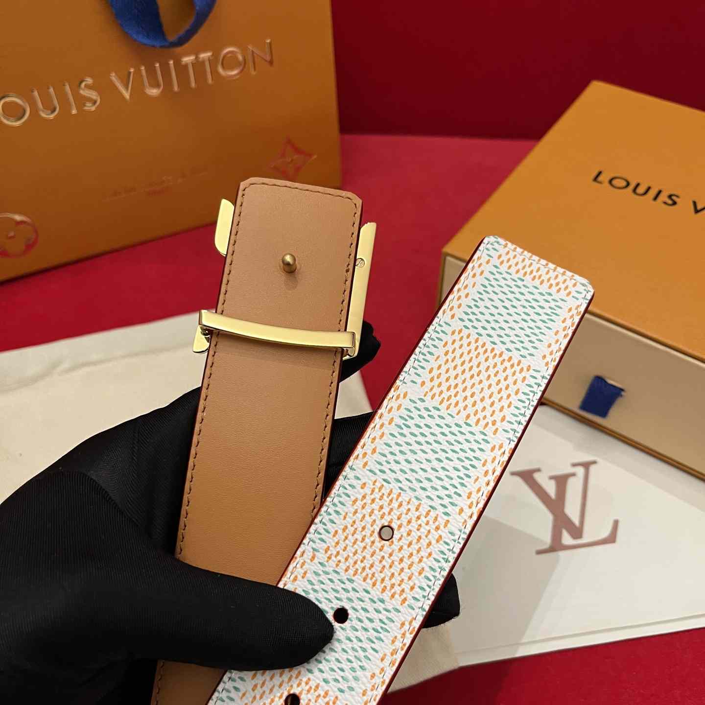 Louis Vuitton LV Initiales 40mm Reversible Belt  - DopestKickz