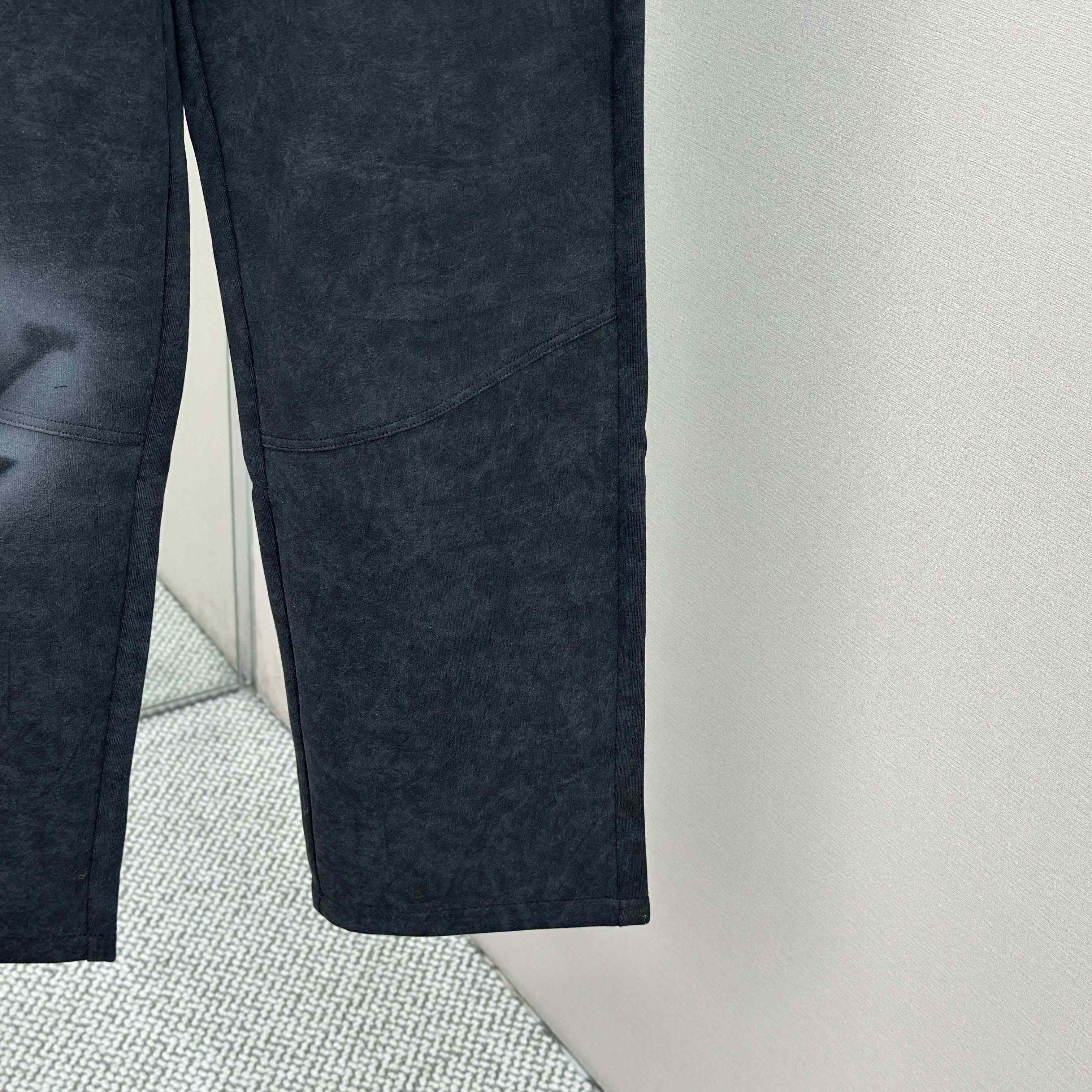 Louis Vuitton Cotton Pants - DopestKickz