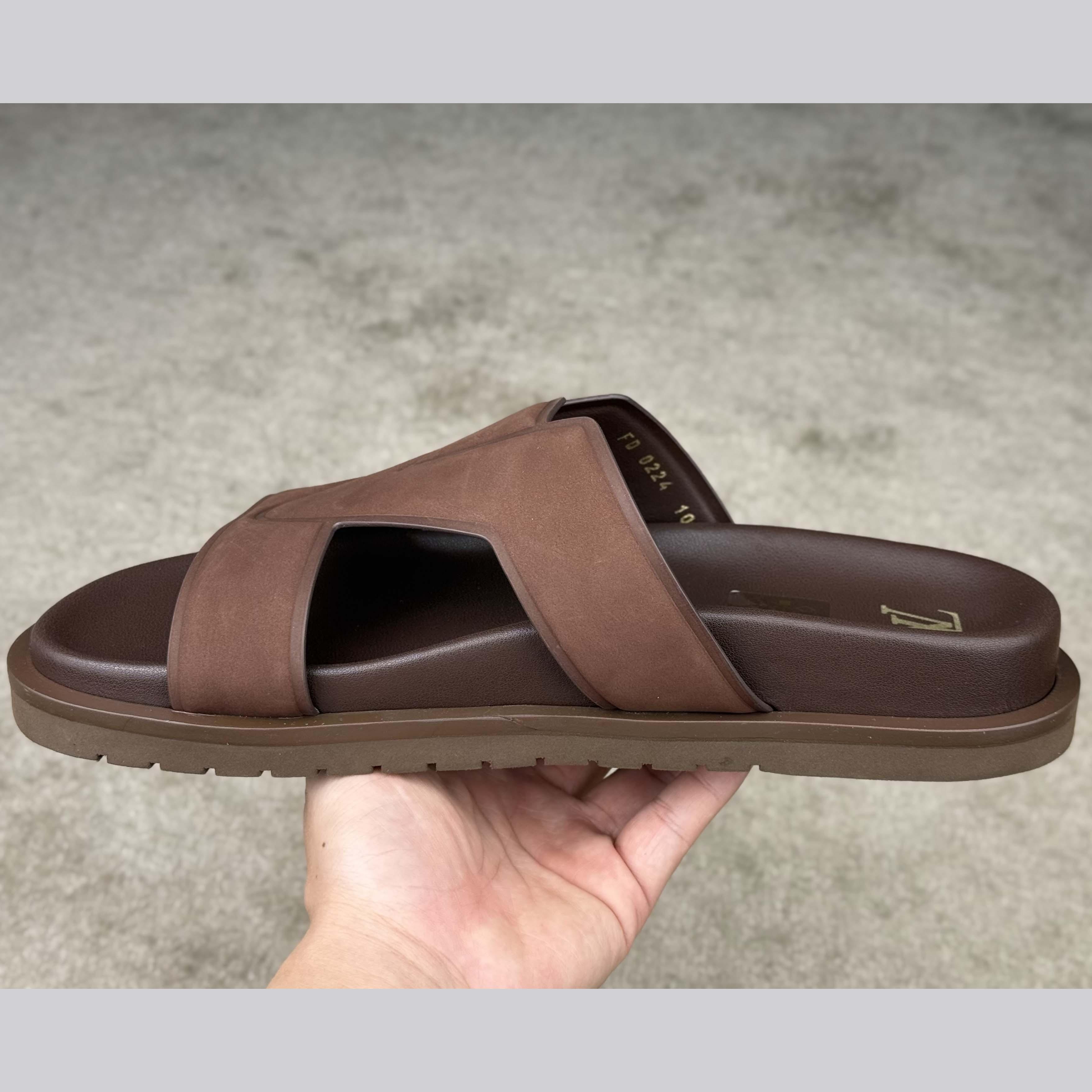 Louis Vuitton LV Oasis Mule    - DopestKickz