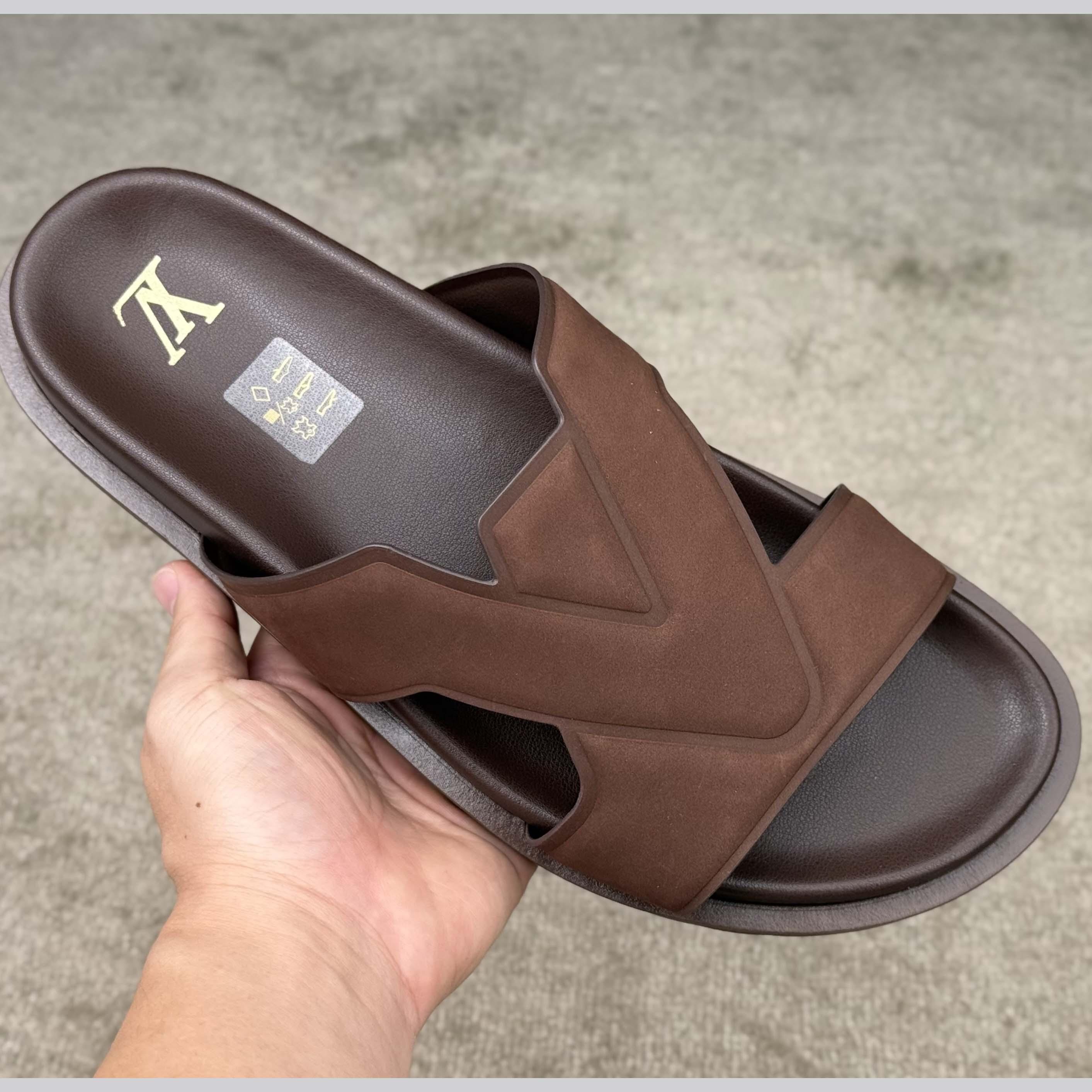 Louis Vuitton LV Oasis Mule    - DopestKickz