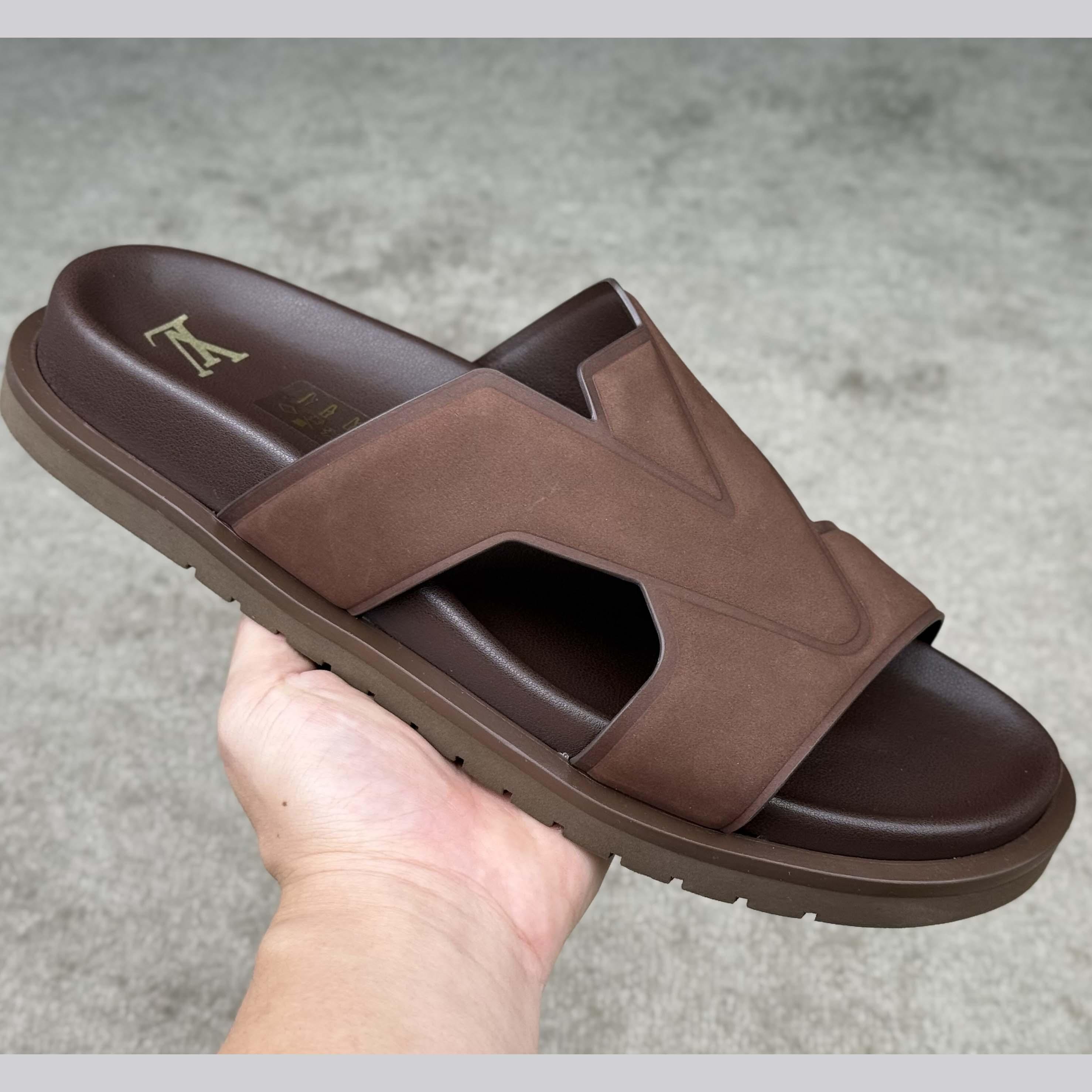 Louis Vuitton LV Oasis Mule    - DopestKickz