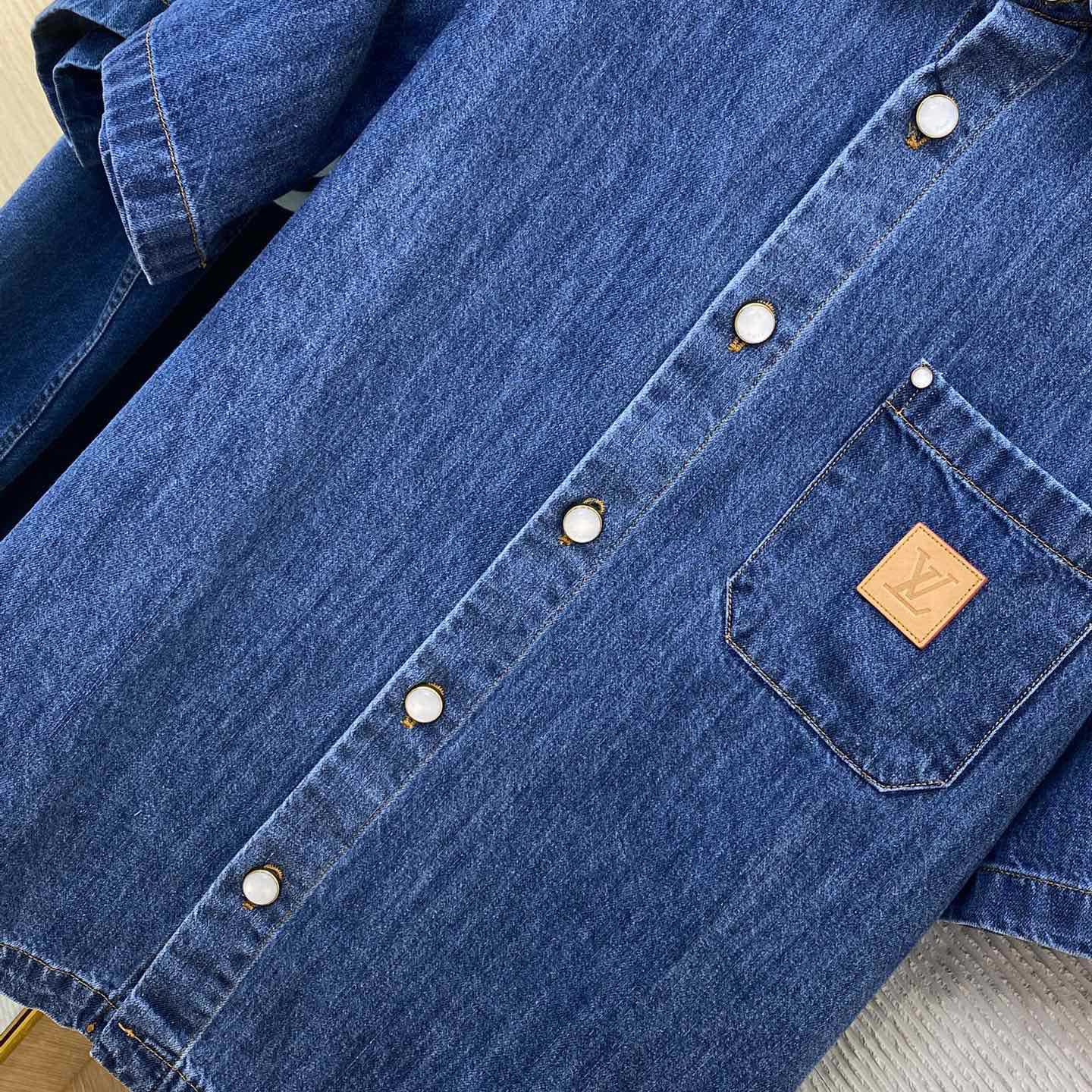 Louis Vuitton Signature Denim Short-Sleeved Shirt - DopestKickz