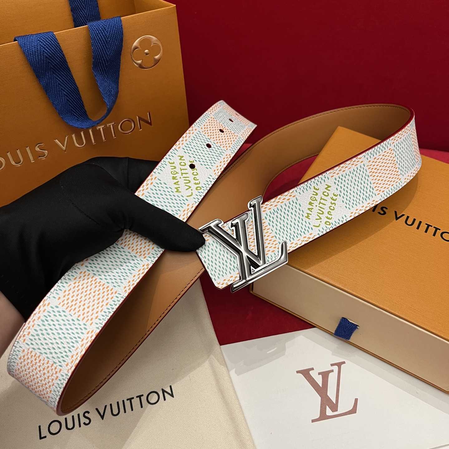 Louis Vuitton LV Initiales 40mm Reversible Belt  - DopestKickz