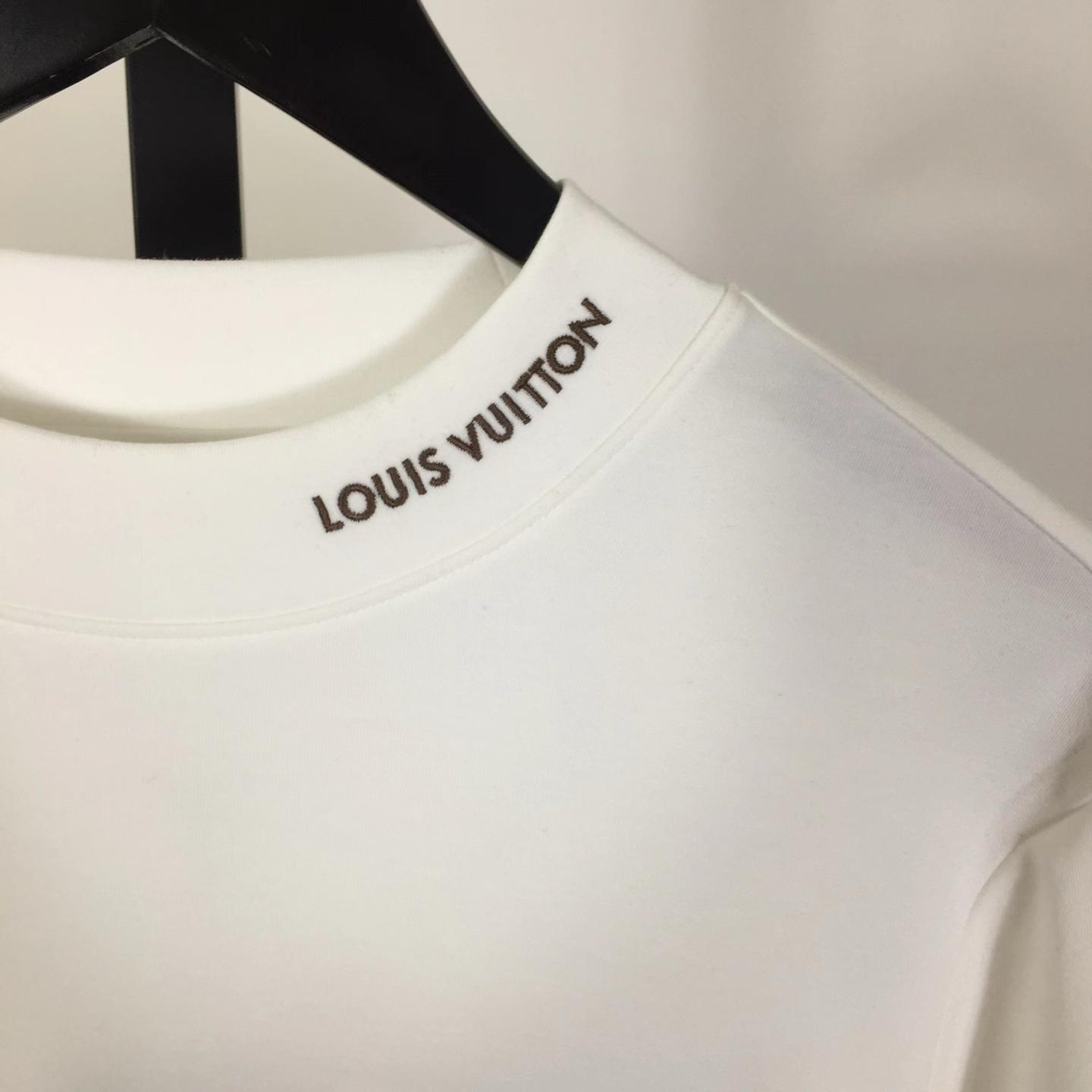 Louis Vuitton Embossed LV Long-Sleeved T-Shirt - DopestKickz