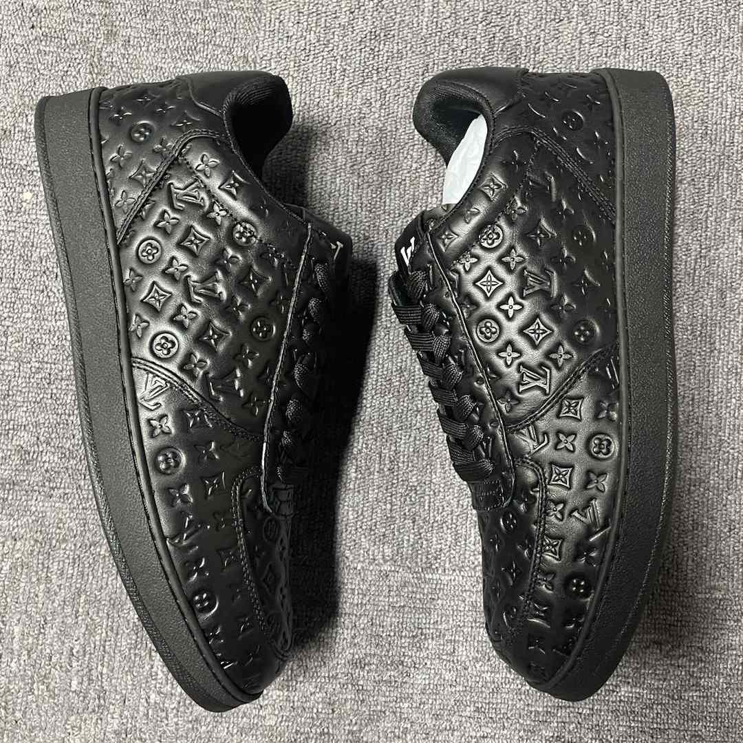 Louis Vuitton Rivoli Sneaker   1AARHT - DopestKickz