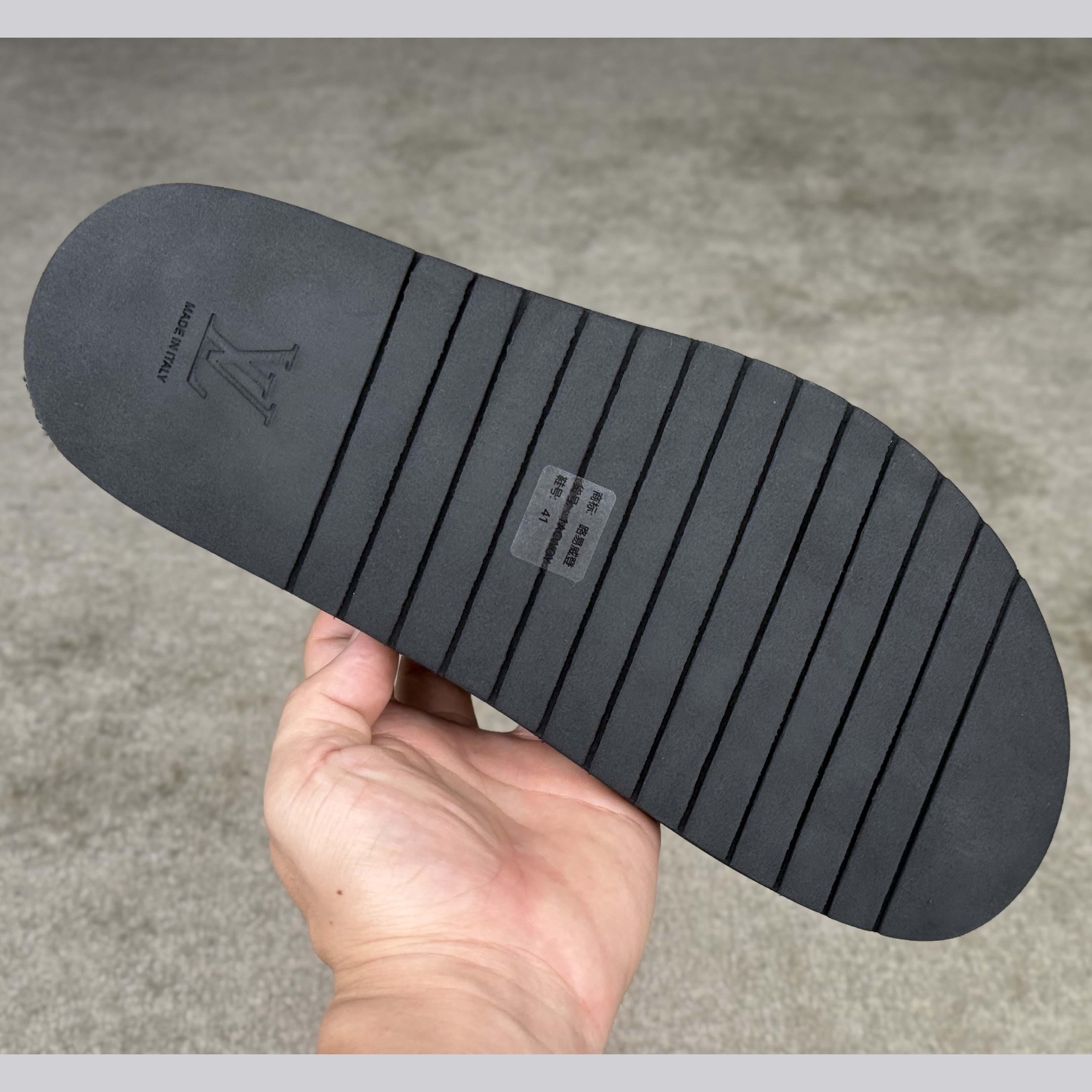 Louis Vuitton LV Oasis Mule    - DopestKickz