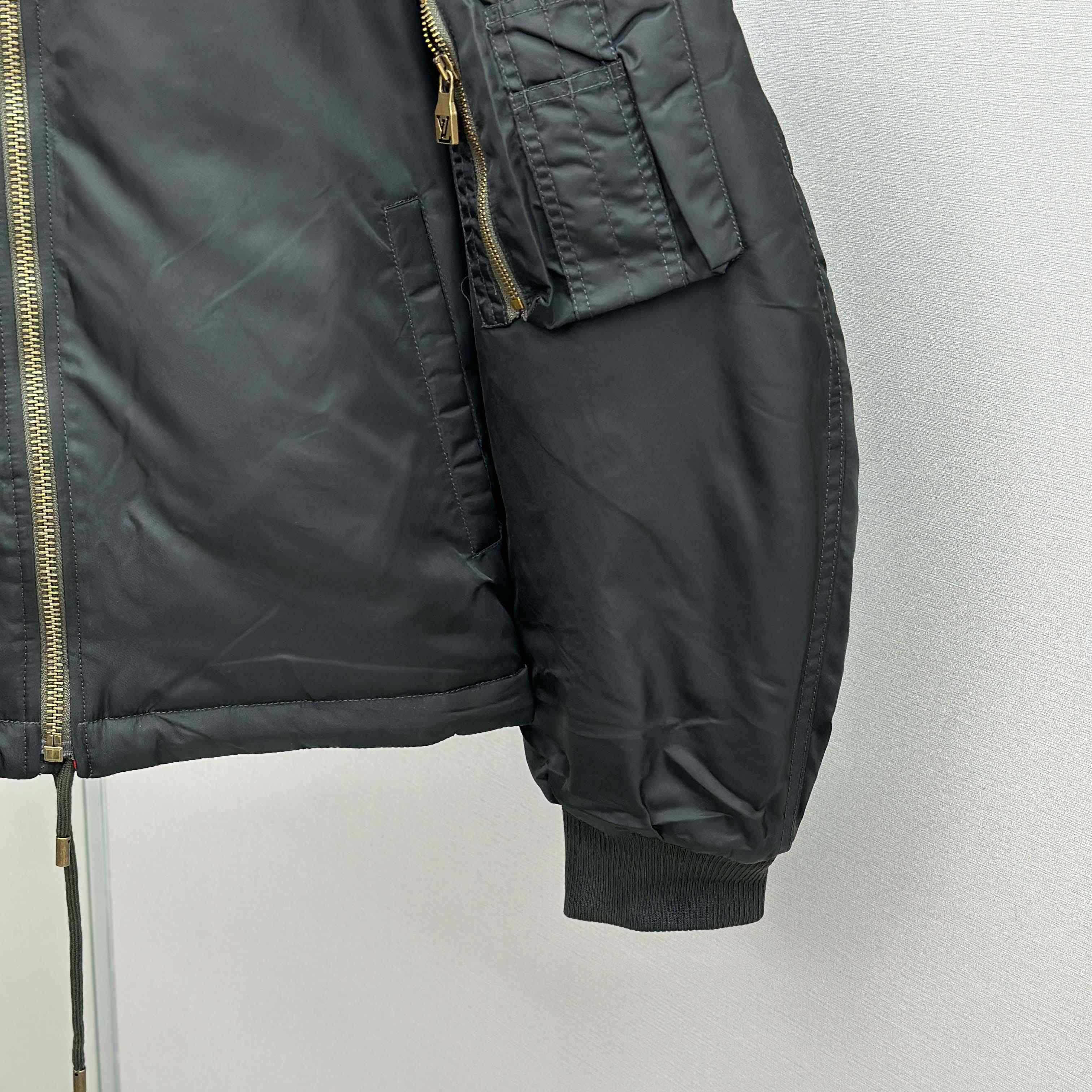 Louis Vuitton Cropped Bomber   1AIMS2 - DopestKickz