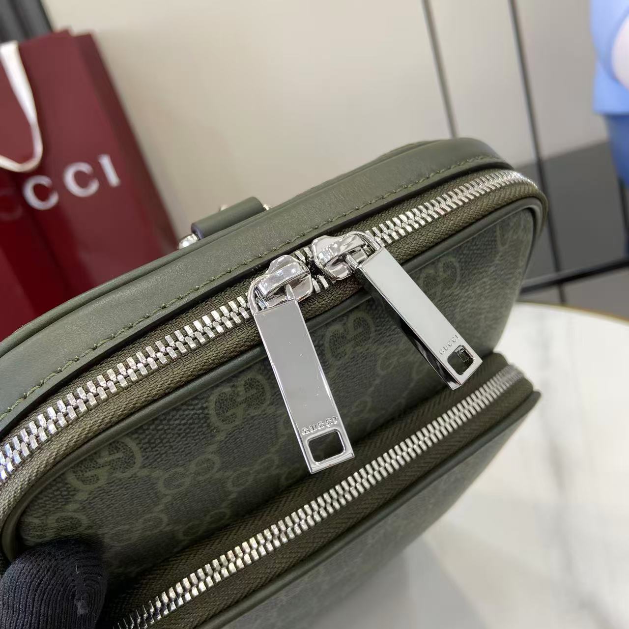 Gucci GG Monogram Small Slingbag - DopestKickz