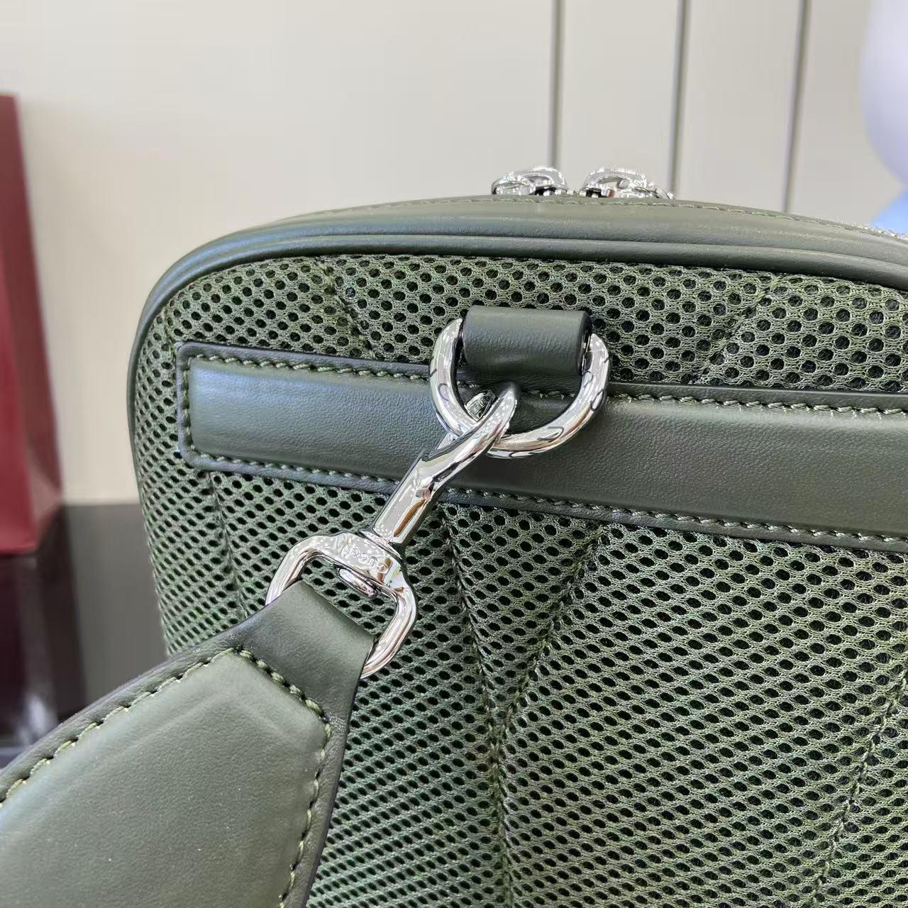 Gucci GG Monogram Small Slingbag - DopestKickz