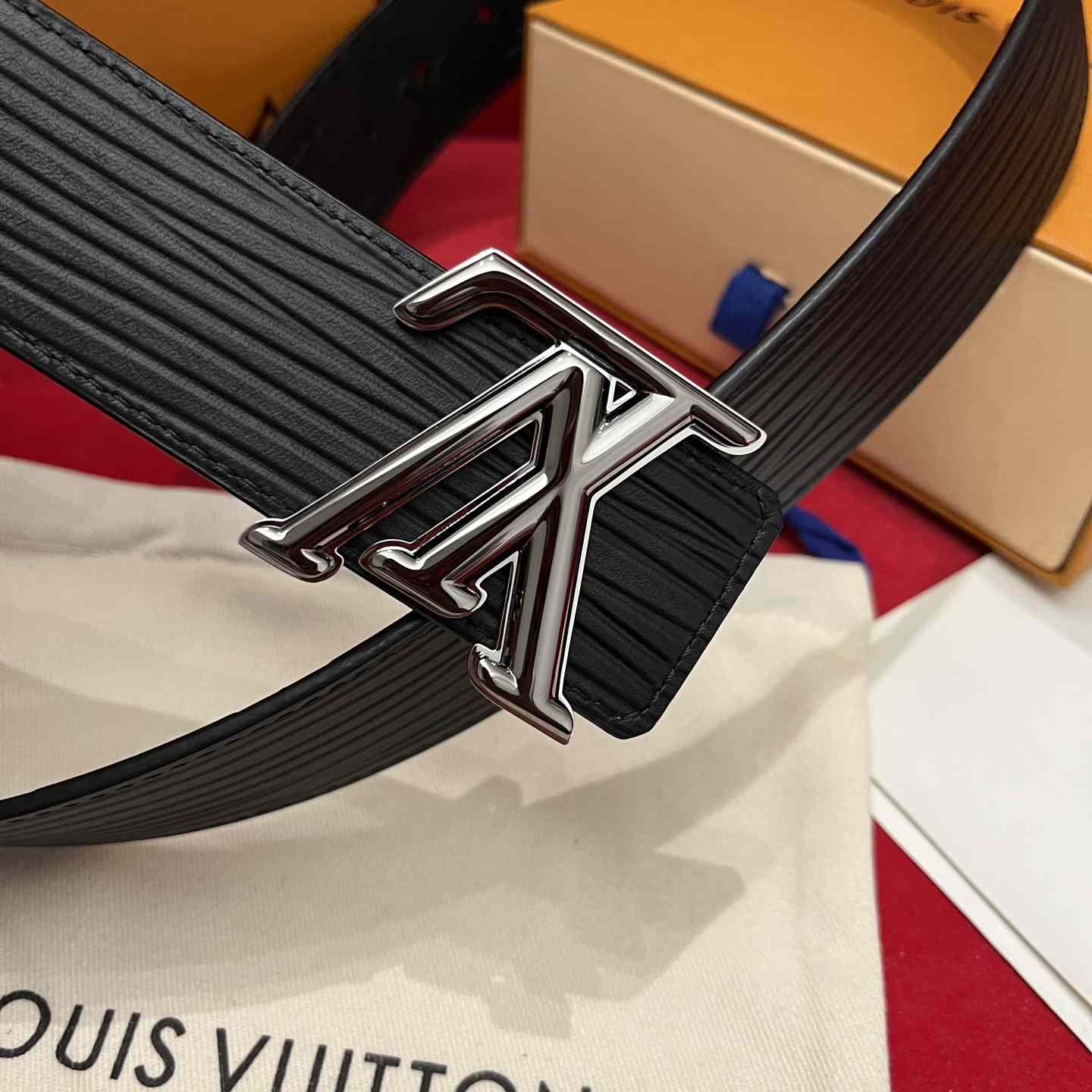 Louis Vuitton Reversible Belt  4cm - DopestKickz