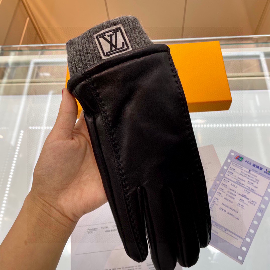 Louis Vuitton Men's Gloves  - DopestKickz