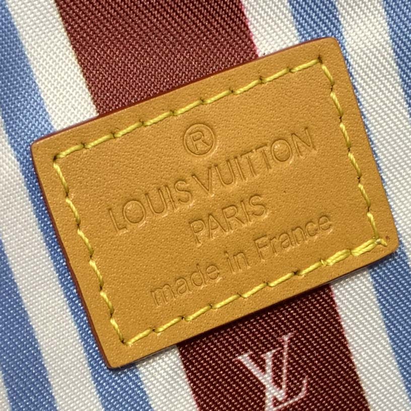 Louis Vuitton Steamer Wearable Wallet    M14686 - DopestKickz