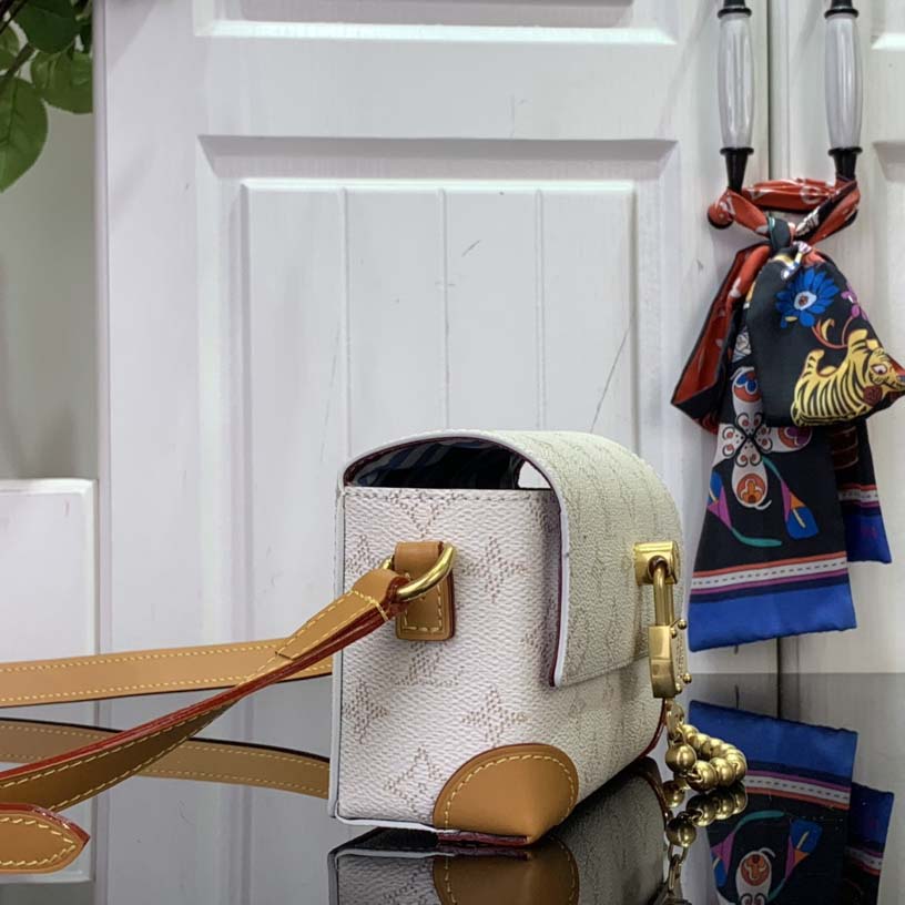 Louis Vuitton Steamer Wearable Wallet    M14686 - DopestKickz