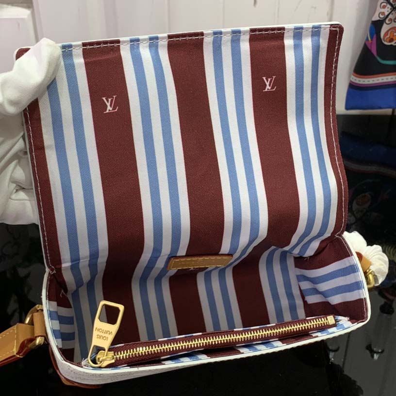 Louis Vuitton Steamer Wearable Wallet    M14686 - DopestKickz