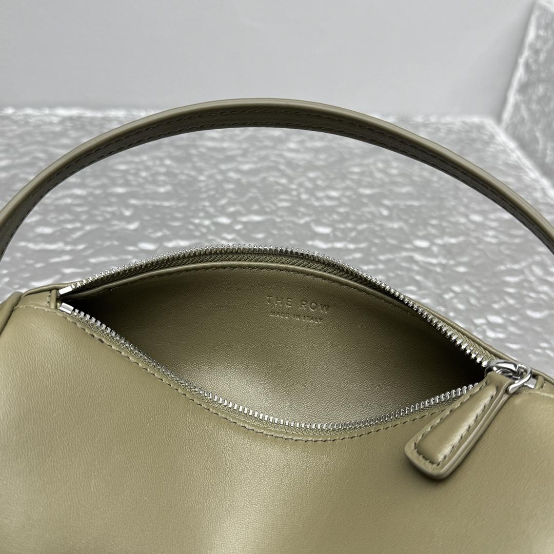 The Row Round 90's Bag In Leather - DopestKickz