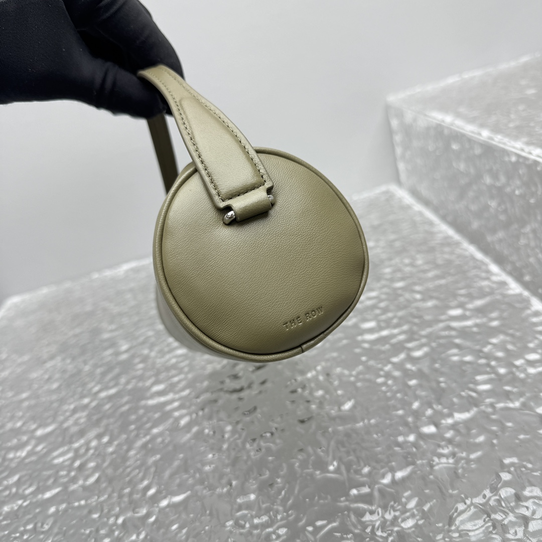 The Row Round 90's Bag In Leather - DopestKickz