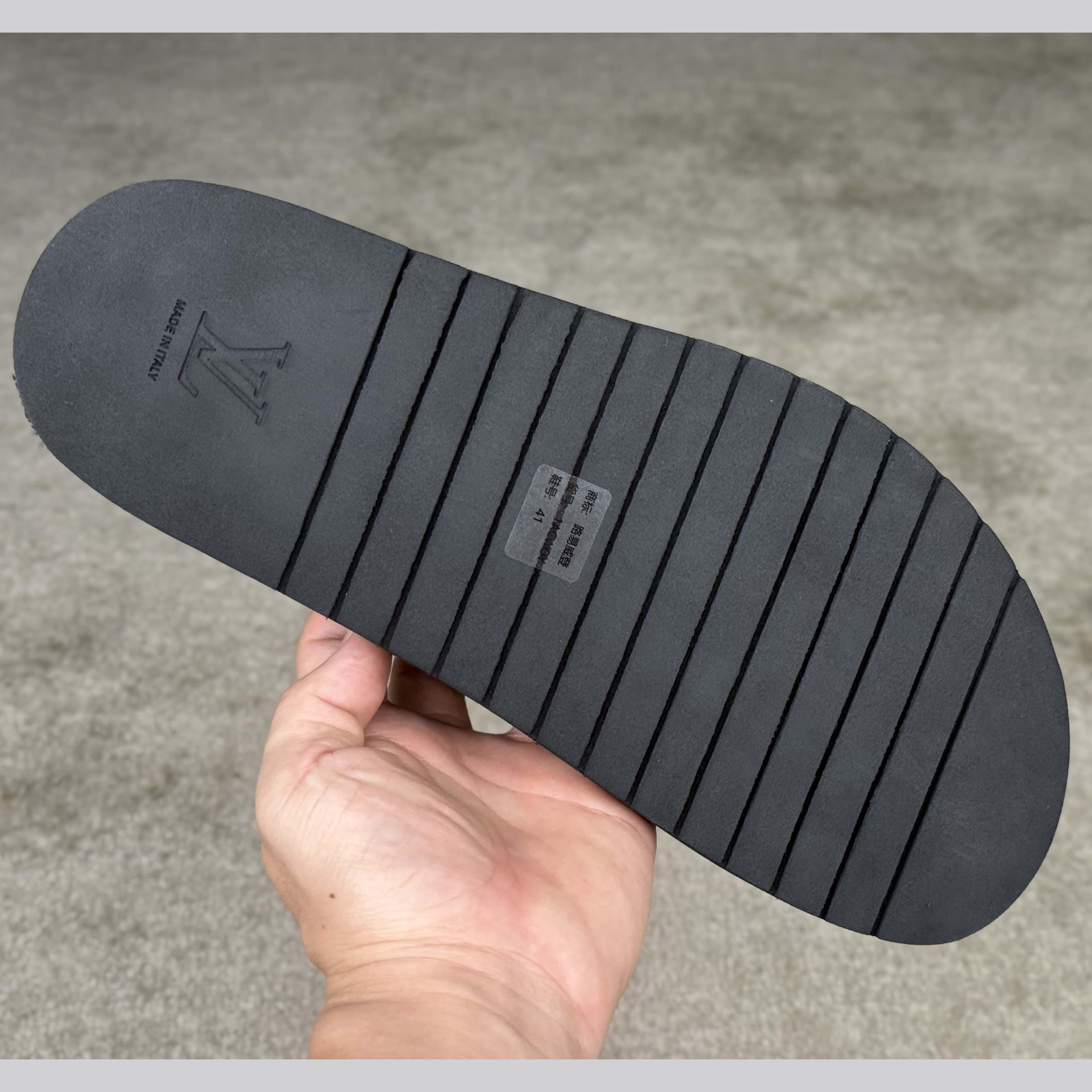 Louis Vuitton LV Oasis Mule    - DopestKickz