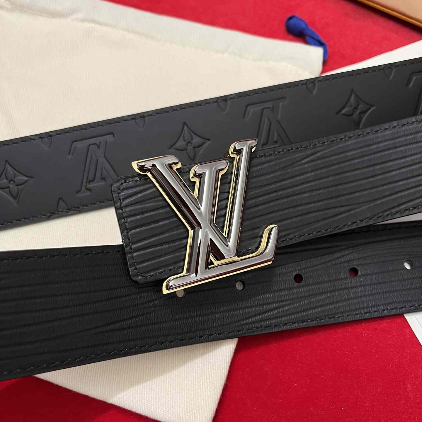 Louis Vuitton Reversible Belt  4cm - DopestKickz